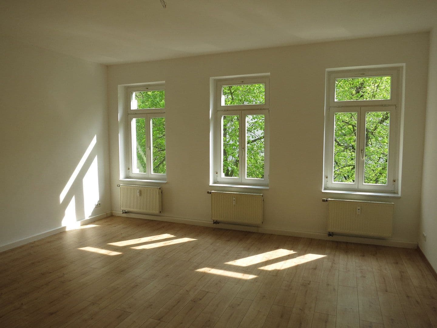 Pronájem bytu 2+1 61 m², Oeserstr. 40, Leipzig, Sasko Pronájem bytu 2+1 61 m², Oeserstr. 40, Leipzig, Sasko