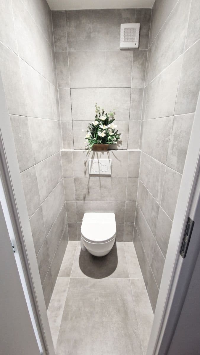 Pronájem bytu 1+kk 30 m², Pod Lysinami, Praha, Praha Pronájem bytu 1+kk 30 m², Pod Lysinami, Praha, Praha