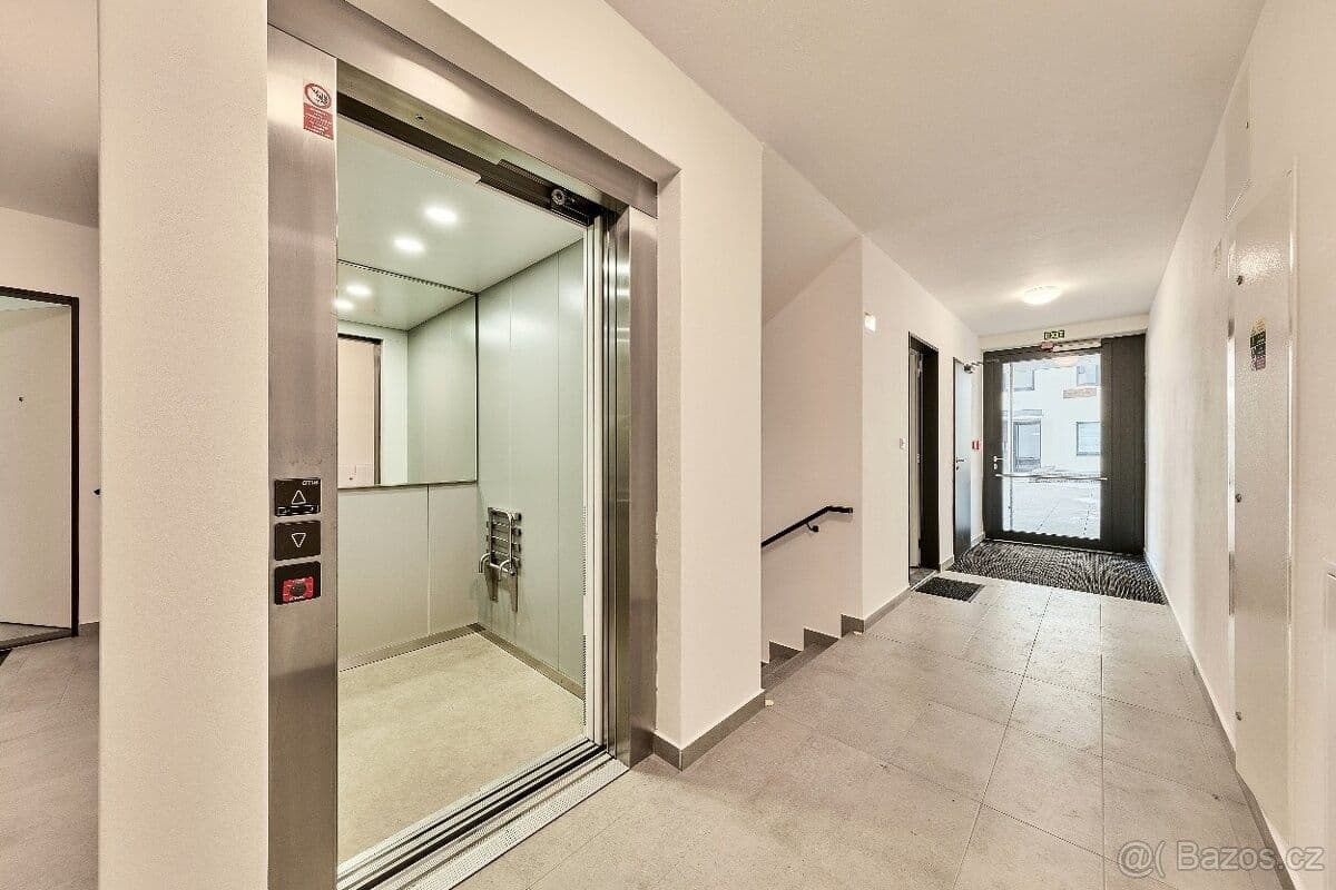 Prodej bytu 2+kk 58 m², Chodská, Trutnov, Královéhradecký kraj Prodej bytu 2+kk 58 m², Chodská, Trutnov, Královéhradecký kraj