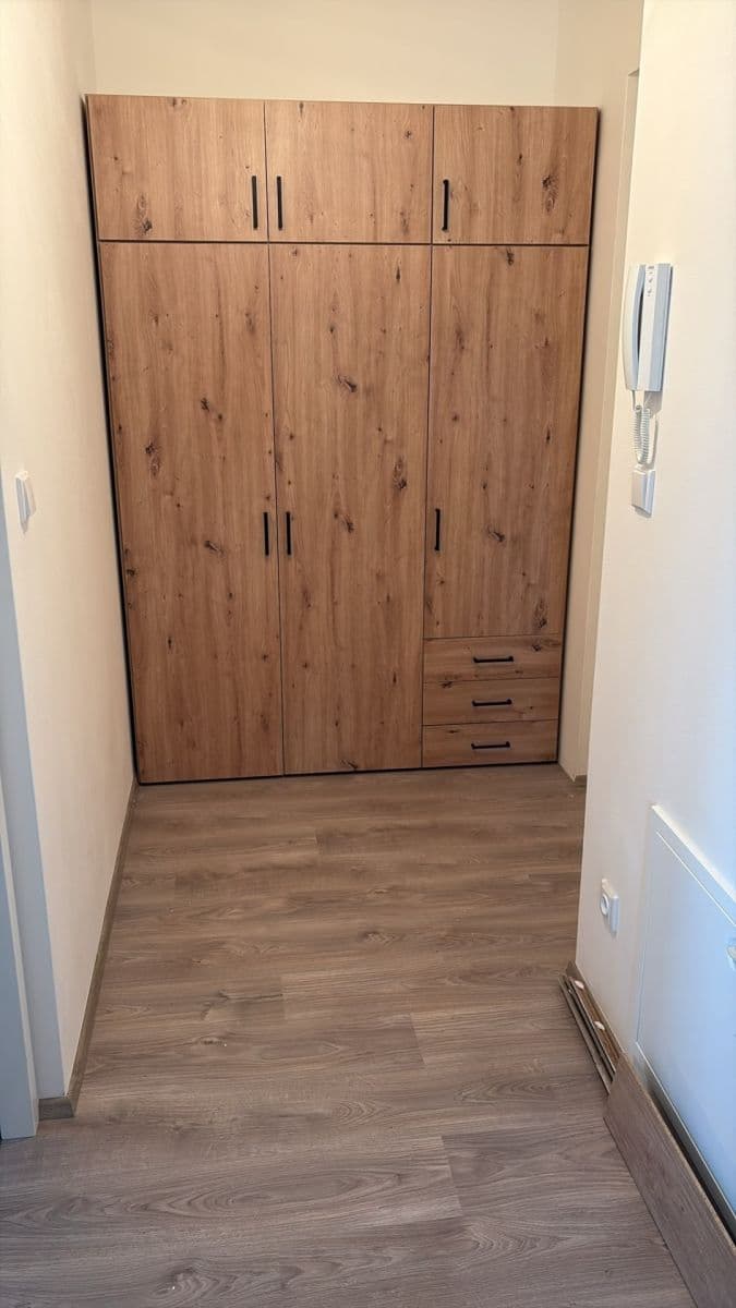 Prodej bytu 2+kk 58 m², Chodská, Trutnov, Královéhradecký kraj Prodej bytu 2+kk 58 m², Chodská, Trutnov, Královéhradecký kraj
