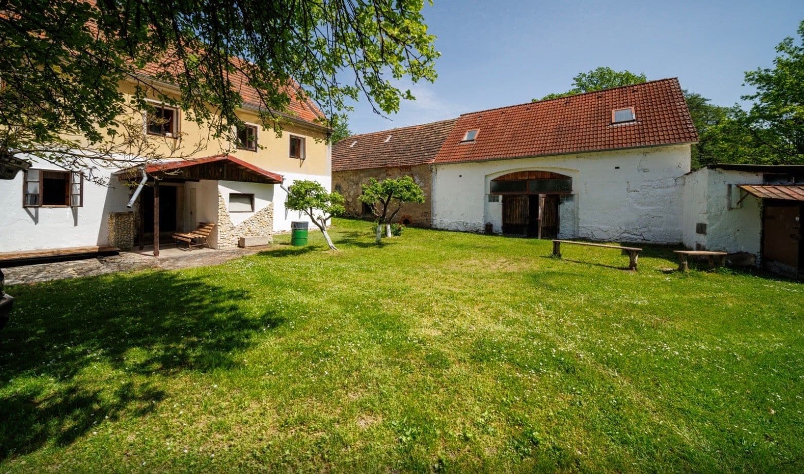 Prodej pozemku 105.000 m², Sadovská, Blatno, Ústecký kraj Prodej pozemku 105.000 m², Sadovská, Blatno, Ústecký kraj