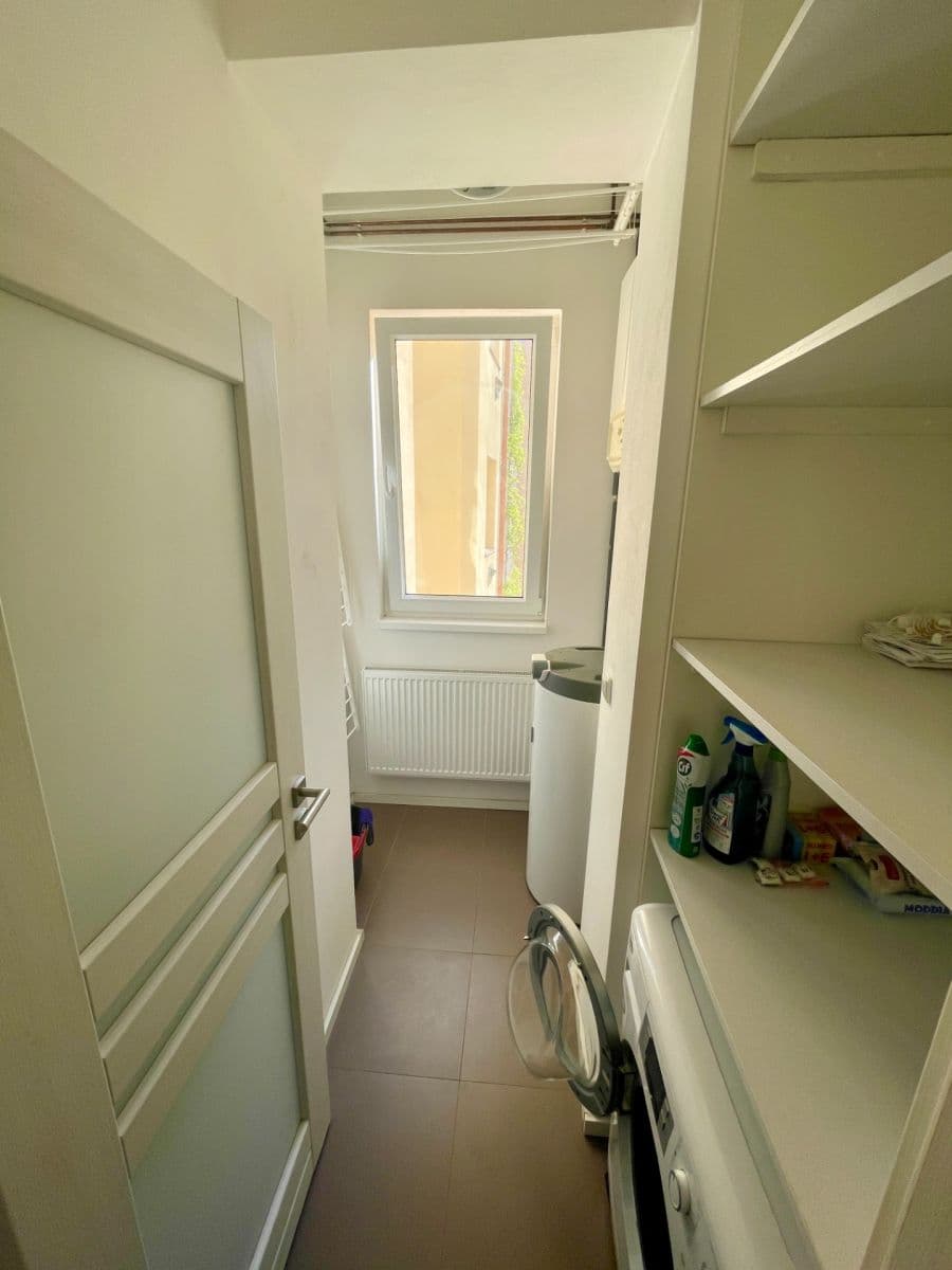 Pronájem bytu 2+kk 52 m², Hájkova, Praha, Praha Pronájem bytu 2+kk 52 m², Hájkova, Praha, Praha