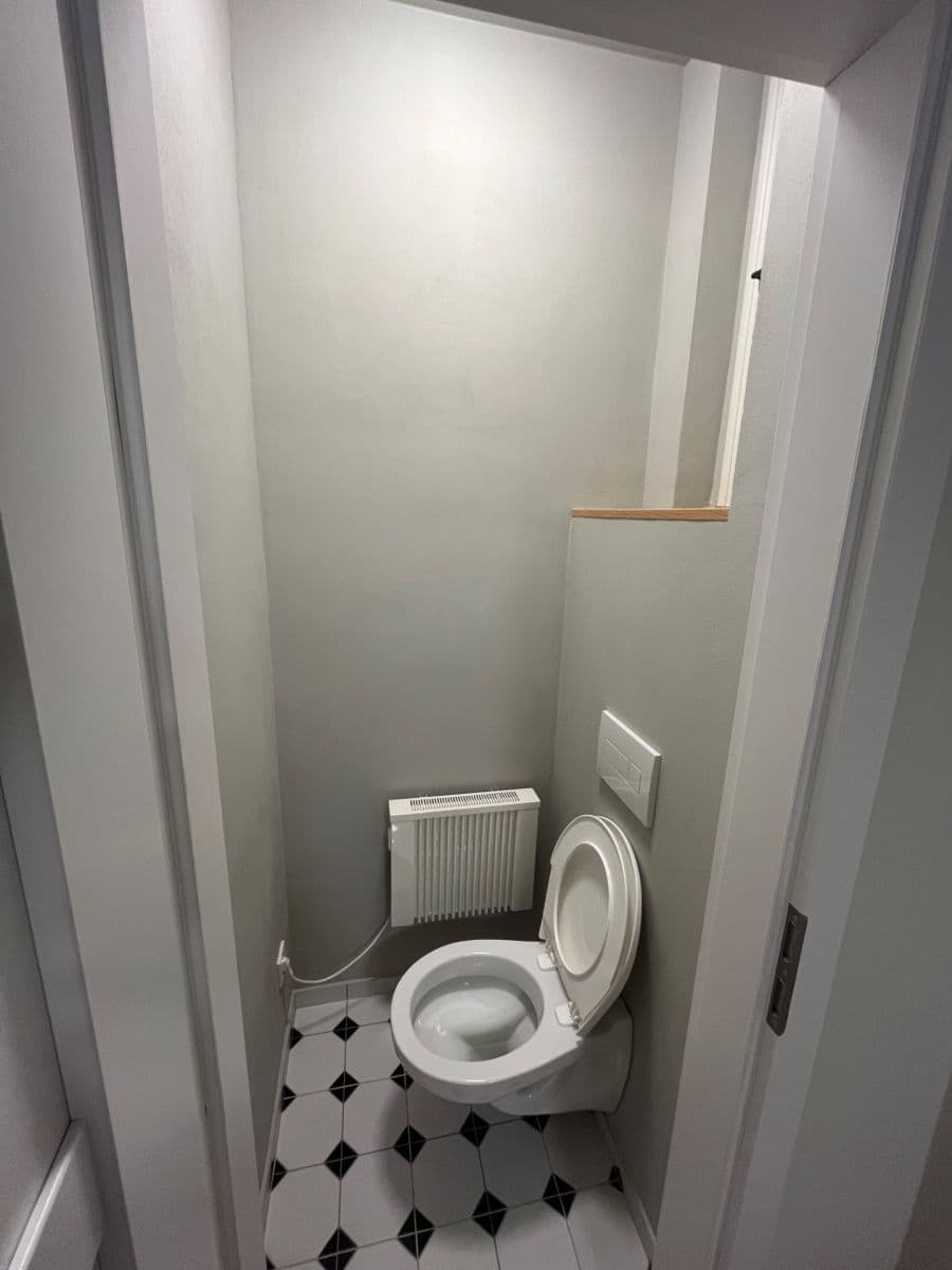 Pronájem nebytového prostoru 40 m², U Vysočanského pivovaru, Praha, Praha Pronájem nebytového prostoru 40 m², U Vysočanského pivovaru, Praha, Praha