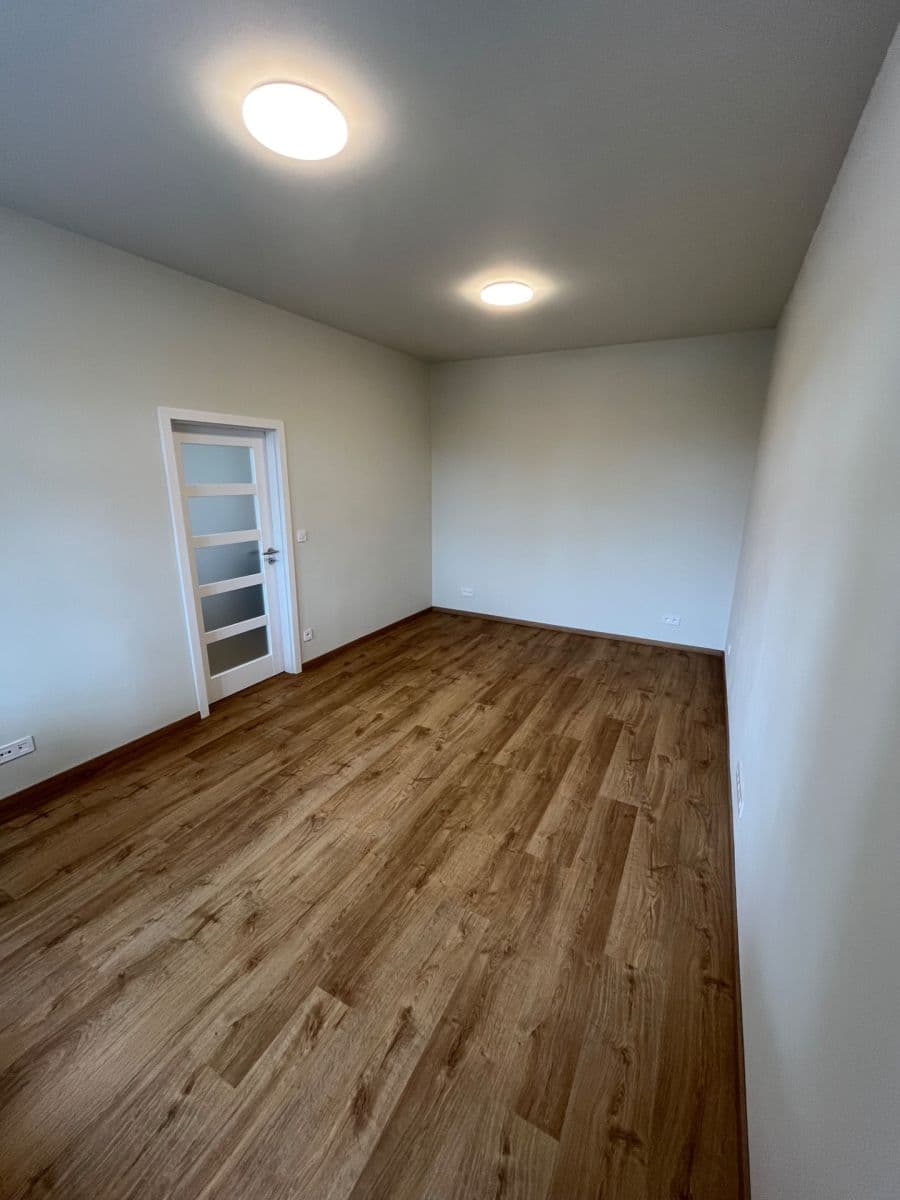 Pronájem nebytového prostoru 40 m², U Vysočanského pivovaru, Praha, Praha Pronájem nebytového prostoru 40 m², U Vysočanského pivovaru, Praha, Praha