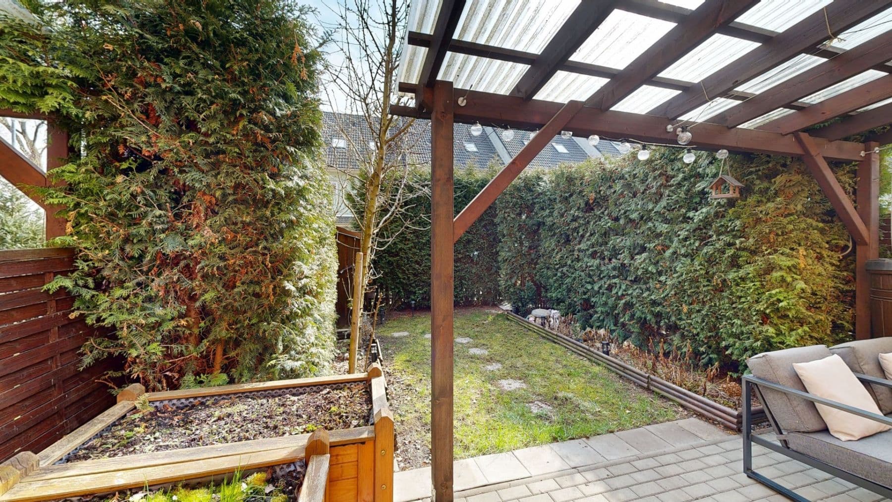 Pronájem domu 120 m², pozemek 60 m², Škvorecká, Úvaly, Středočeský kraj Pronájem domu 120 m², pozemek 60 m², Škvorecká, Úvaly, Středočeský kraj