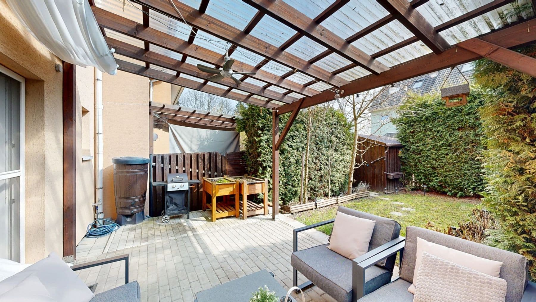 Pronájem domu 120 m², pozemek 60 m², Škvorecká, Úvaly, Středočeský kraj Pronájem domu 120 m², pozemek 60 m², Škvorecká, Úvaly, Středočeský kraj