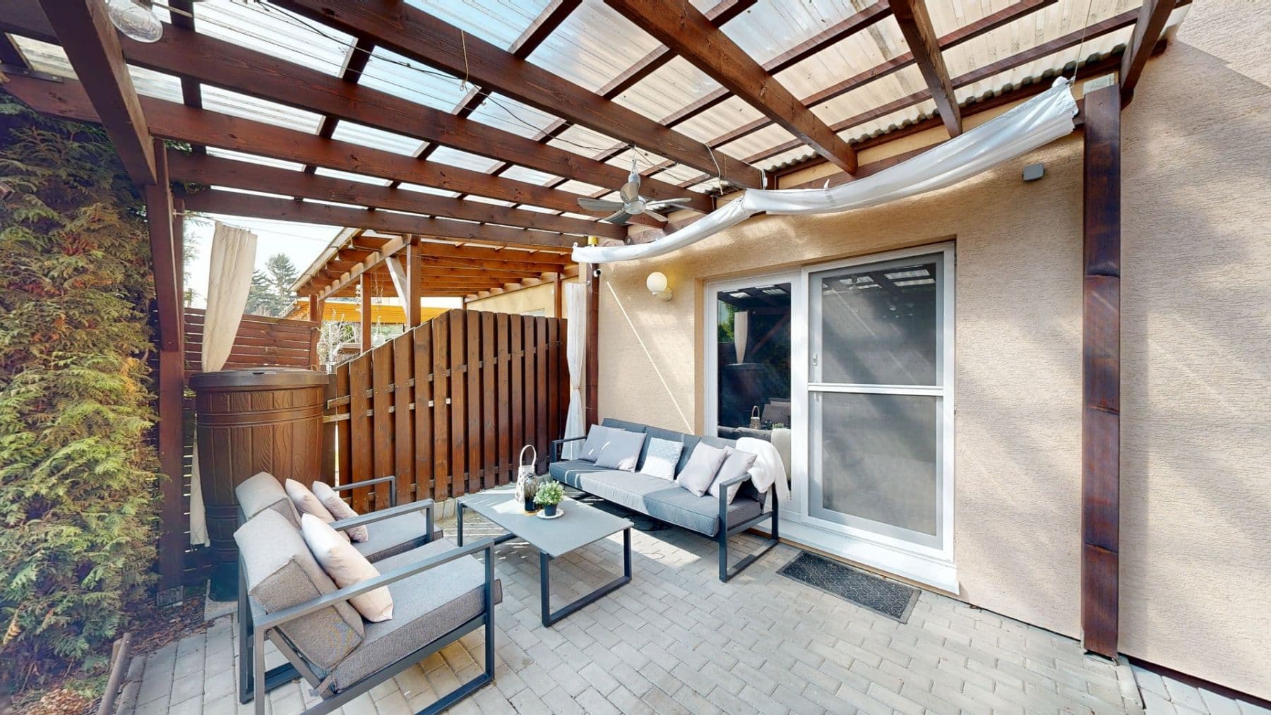 Pronájem domu 120 m², pozemek 60 m², Škvorecká, Úvaly, Středočeský kraj Pronájem domu 120 m², pozemek 60 m², Škvorecká, Úvaly, Středočeský kraj