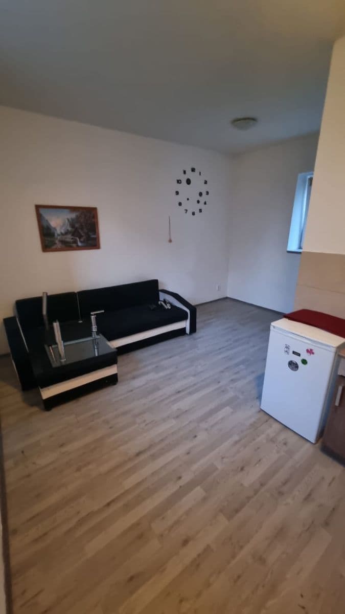 Pronájem bytu 1+kk 24 m², Černokostelecká, Říčany, Středočeský kraj Pronájem bytu 1+kk 24 m², Černokostelecká, Říčany, Středočeský kraj