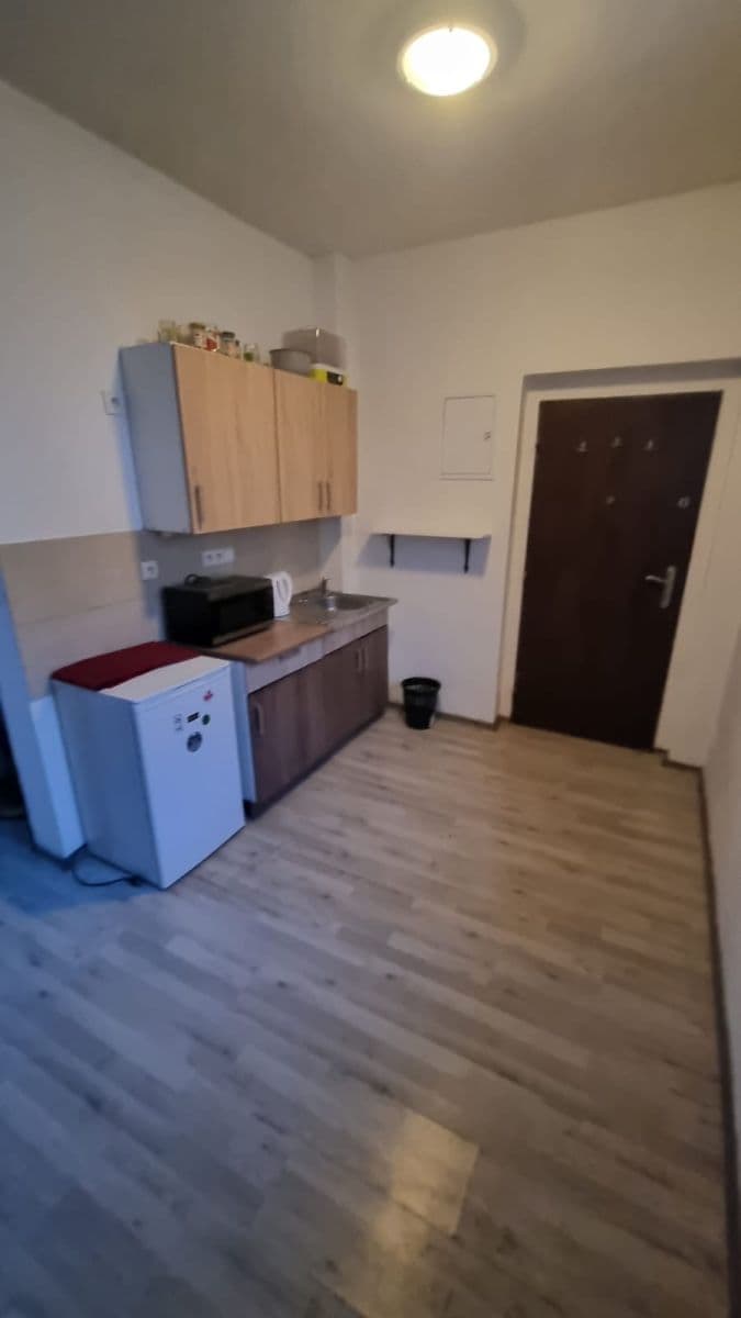 Pronájem bytu 1+kk 24 m², Černokostelecká, Říčany, Středočeský kraj Pronájem bytu 1+kk 24 m², Černokostelecká, Říčany, Středočeský kraj