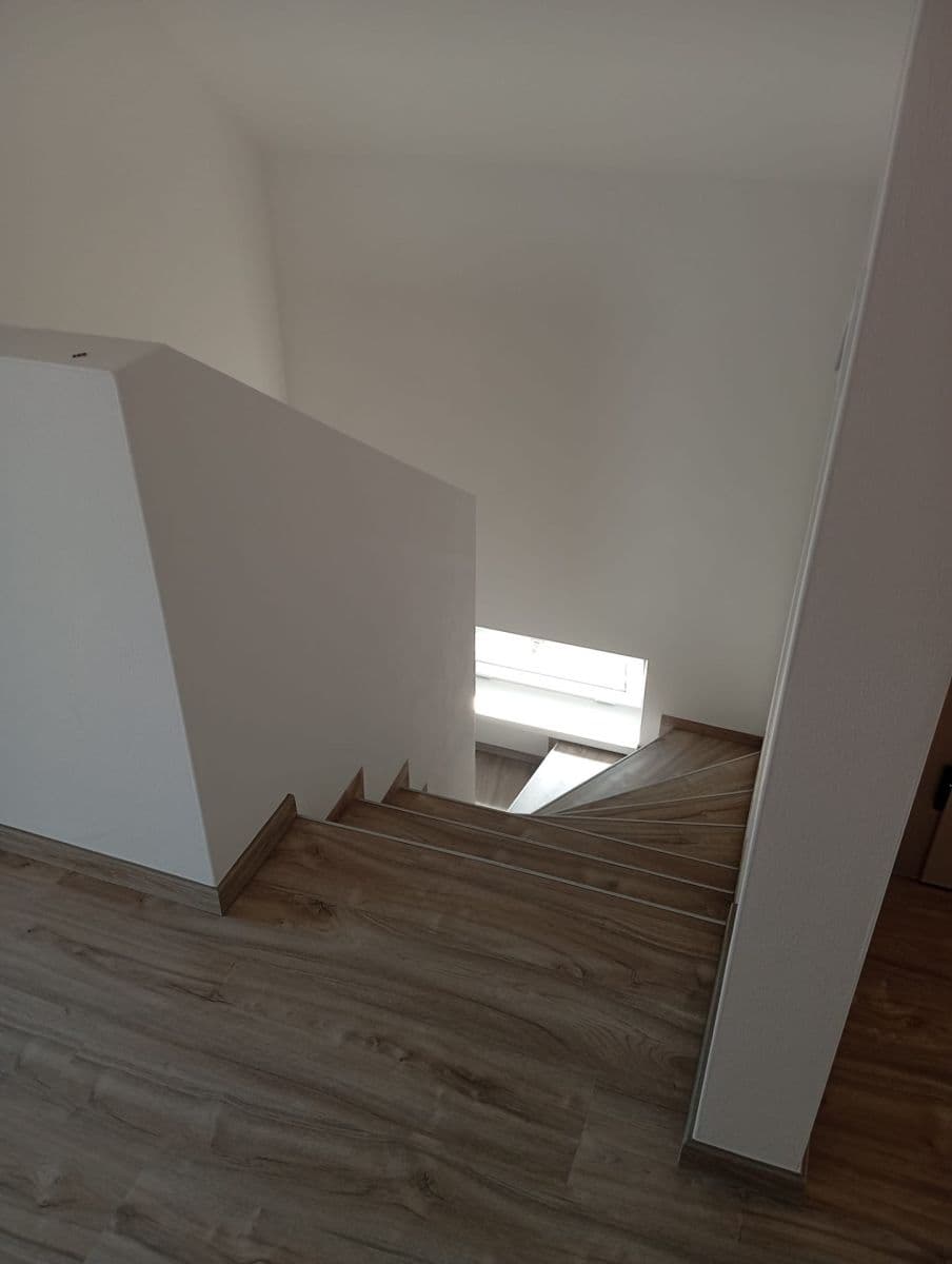 Pronájem domu 150 m², pozemek 975 m², Topolová, Cheb, Karlovarský kraj Pronájem domu 150 m², pozemek 975 m², Topolová, Cheb, Karlovarský kraj