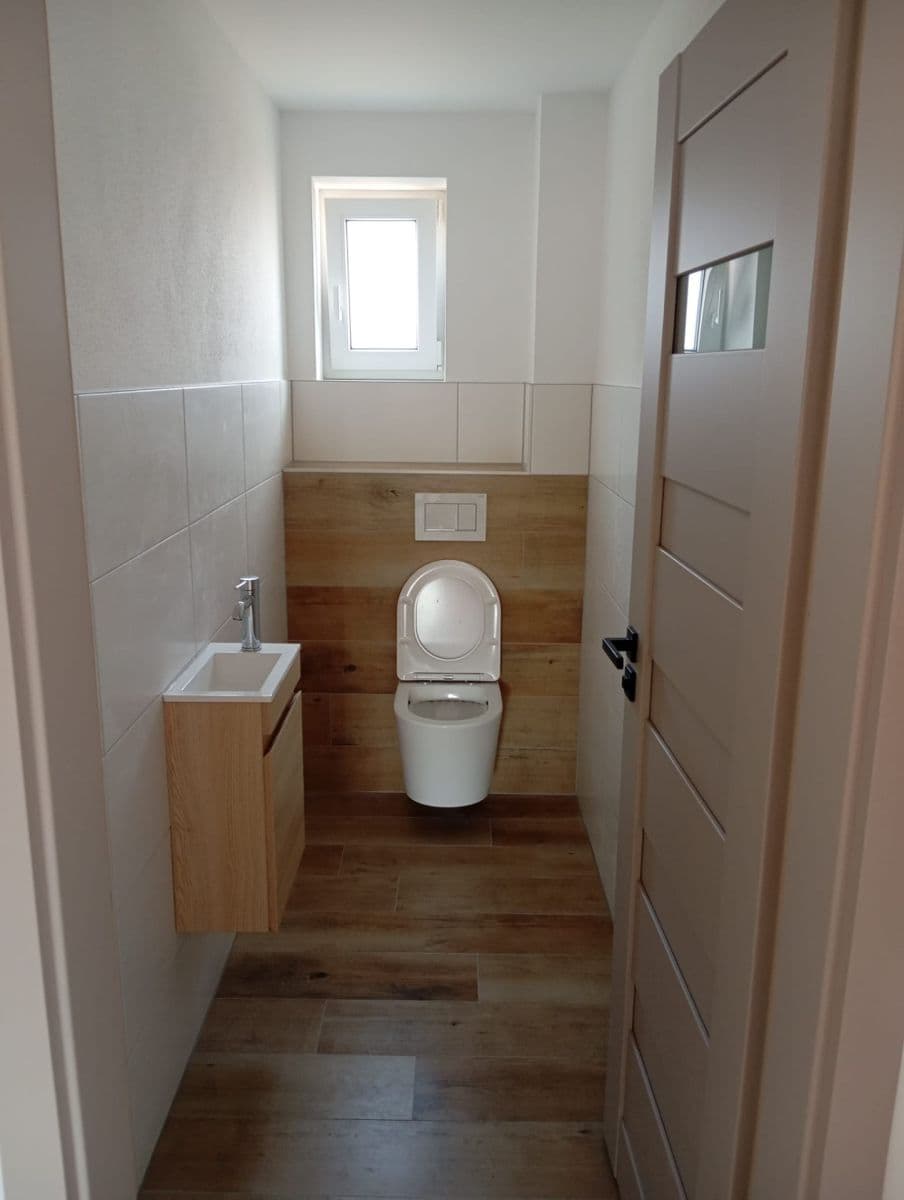 Pronájem domu 150 m², pozemek 975 m², Topolová, Cheb, Karlovarský kraj Pronájem domu 150 m², pozemek 975 m², Topolová, Cheb, Karlovarský kraj