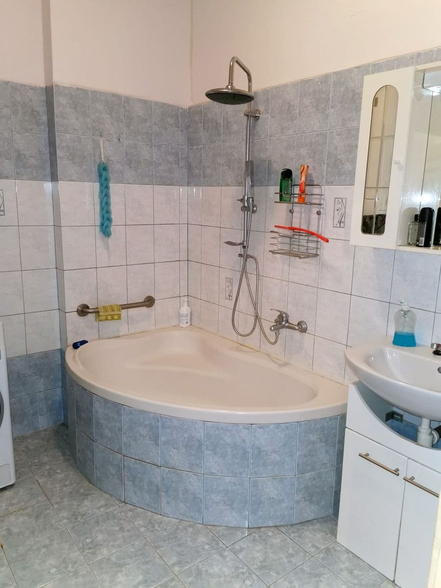 Prodej bytu 2+kk 51 m², Biskupcova, Praha, Praha Prodej bytu 2+kk 51 m², Biskupcova, Praha, Praha