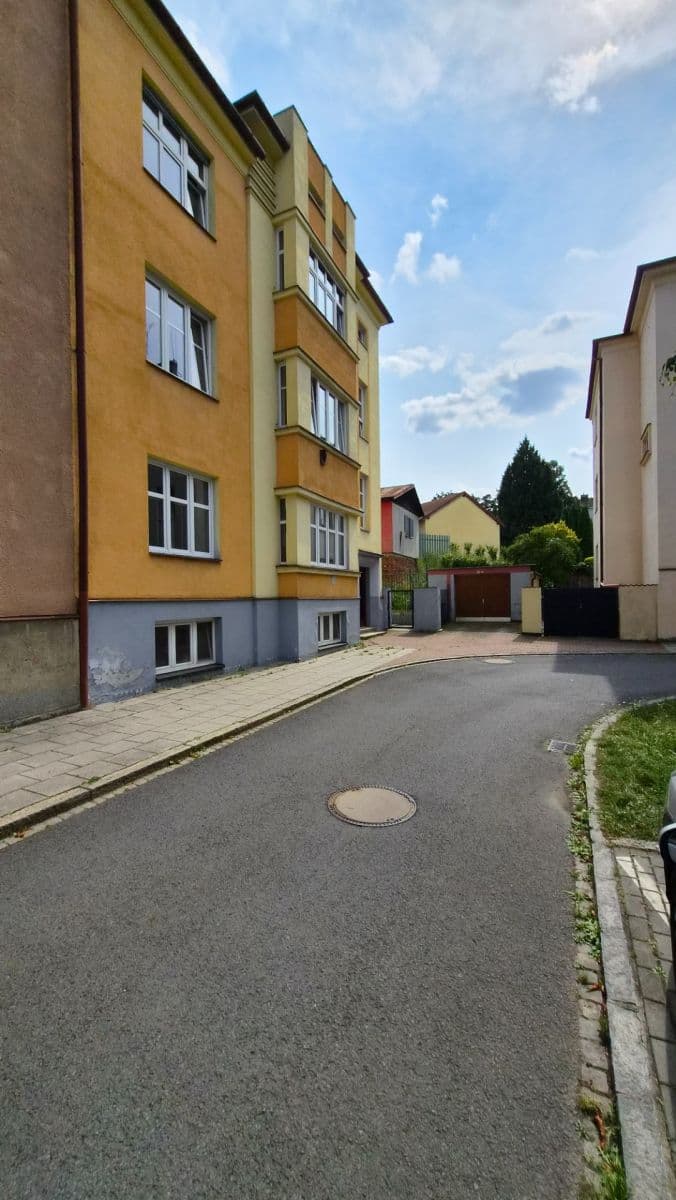 Prodej bytu 3+1 120 m², Bezručovo náměstí, Opava, Moravskoslezský kraj Prodej bytu 3+1 120 m², Bezručovo náměstí, Opava, Moravskoslezský kraj