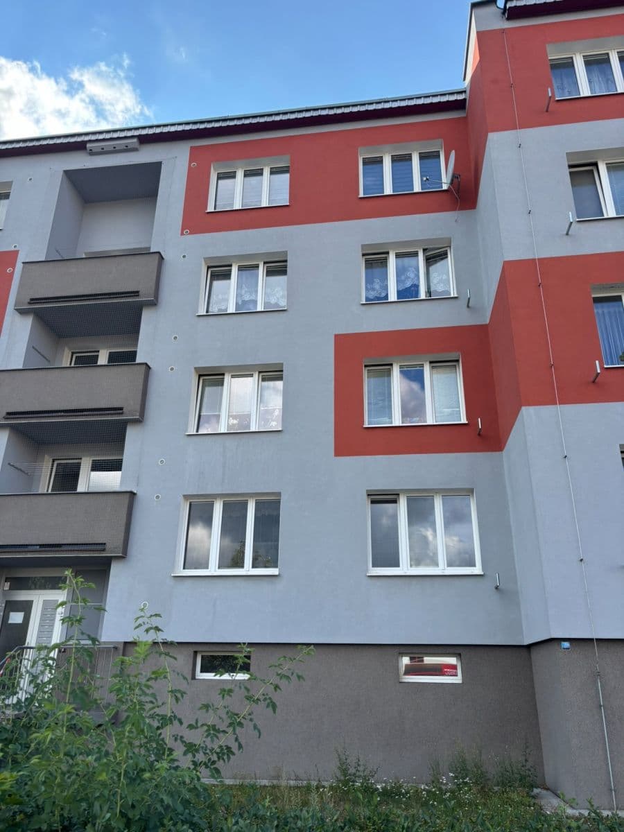 Prodej bytu 4+1 77 m², Závodu míru, Sokolov, Karlovarský kraj Prodej bytu 4+1 77 m², Závodu míru, Sokolov, Karlovarský kraj