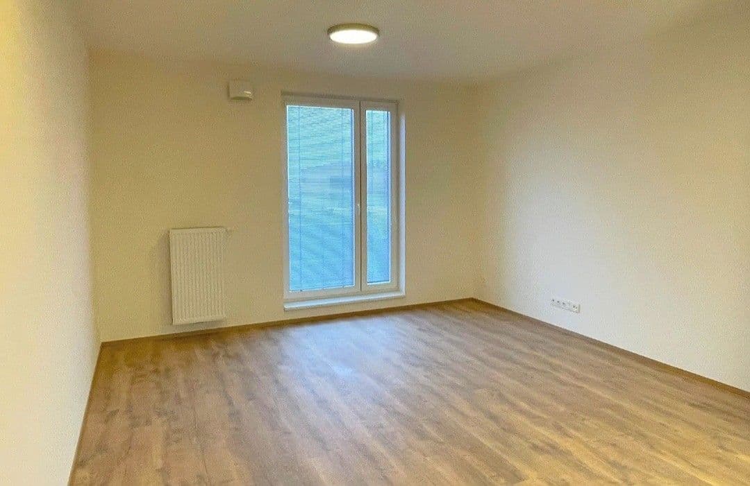 Pronájem bytu 1+kk 43 m², Augustina Lukeše, Brandýs nad Labem-Stará Boleslav, Středočeský kraj Pronájem bytu 1+kk 43 m², Augustina Lukeše, Brandýs nad Labem-Stará Boleslav, Středočeský kraj