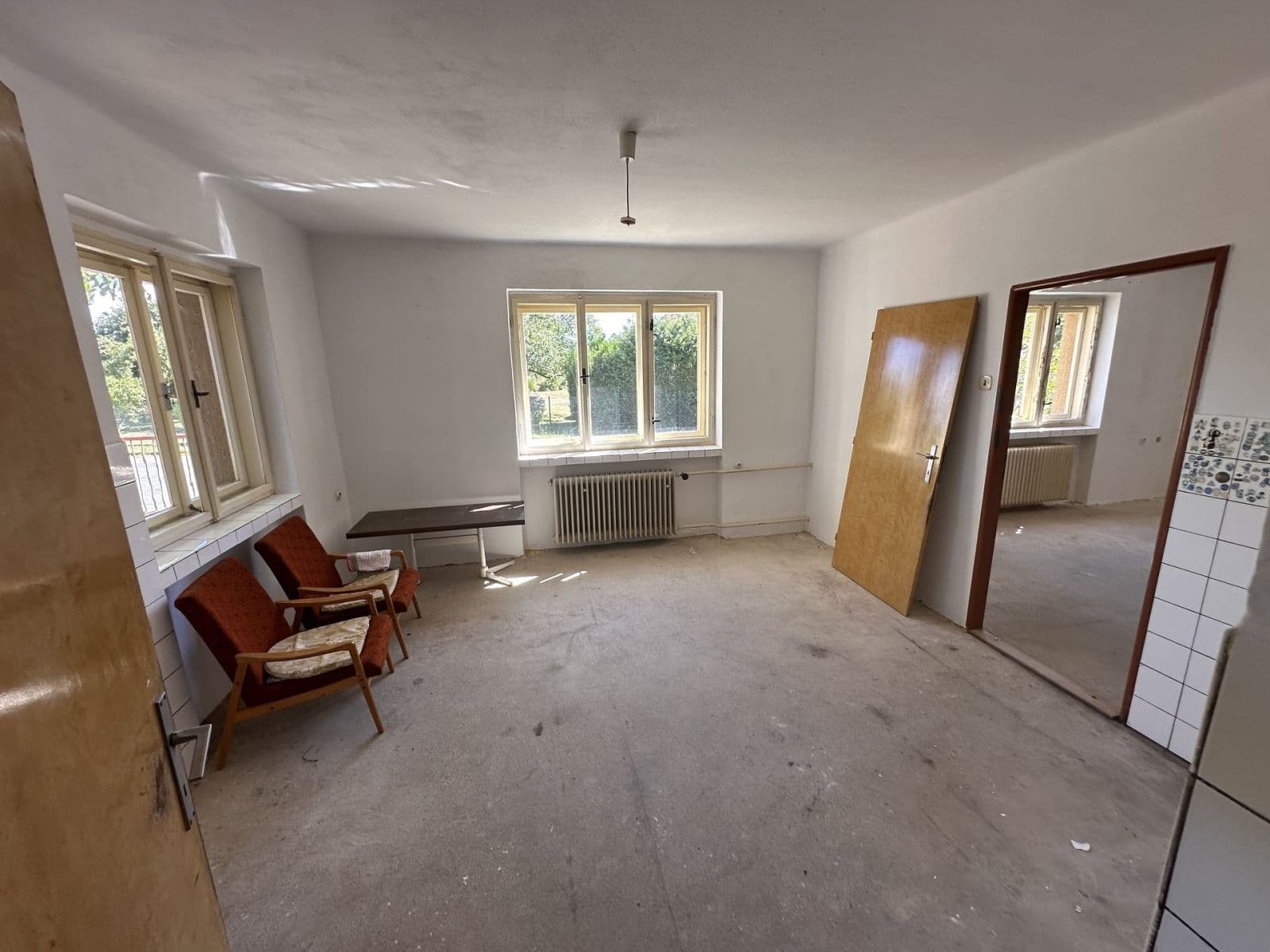Prodej domu 180 m², pozemek 1.799 m², Staňkovice, Středočeský kraj Prodej domu 180 m², pozemek 1.799 m², Staňkovice, Středočeský kraj