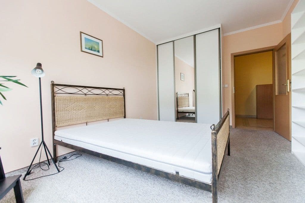 Prodej bytu 2+kk 61 m², Waldertova, Karlovy Vary, Karlovarský kraj Prodej bytu 2+kk 61 m², Waldertova, Karlovy Vary, Karlovarský kraj
