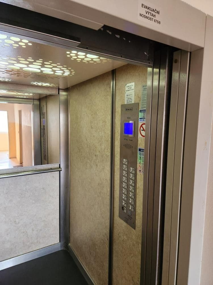 Pronájem bytu 2+kk 59 m², Řešovská, Praha, Praha Pronájem bytu 2+kk 59 m², Řešovská, Praha, Praha