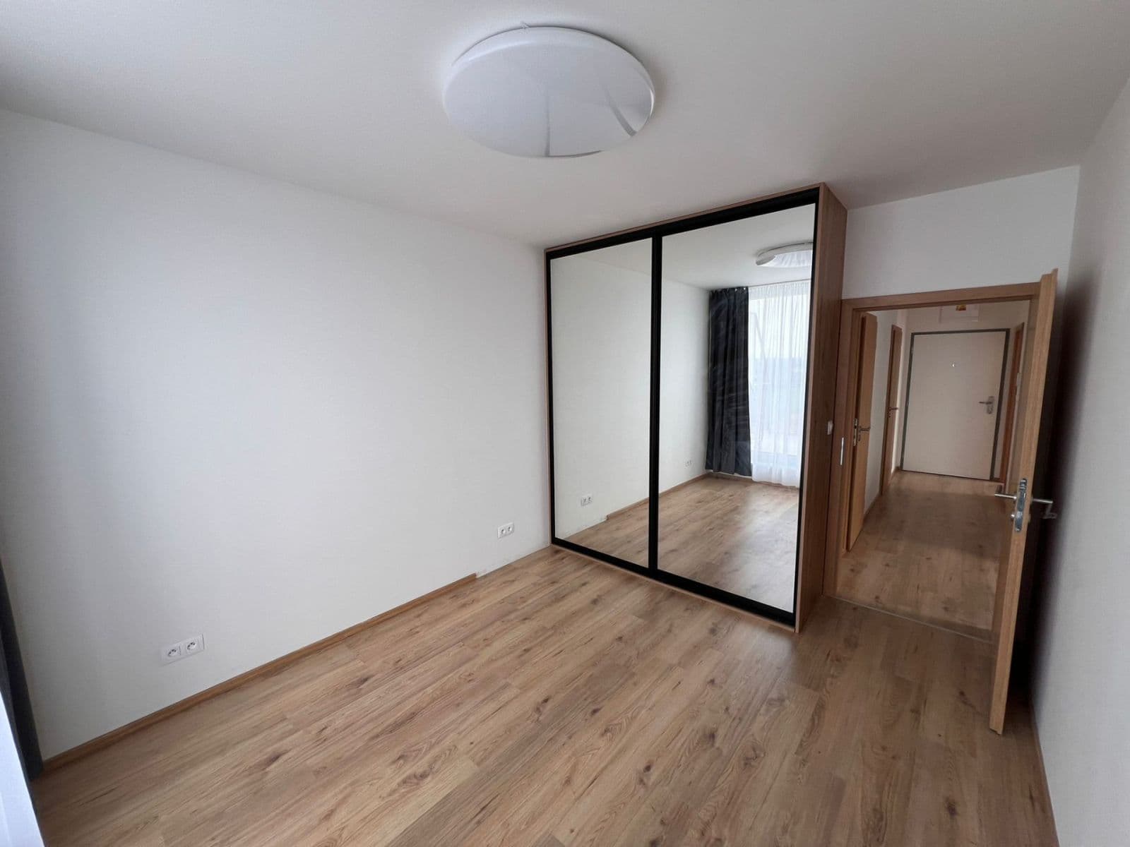 Pronájem bytu 3+kk 64 m², Velvarská, Horoměřice, Středočeský kraj Pronájem bytu 3+kk 64 m², Velvarská, Horoměřice, Středočeský kraj