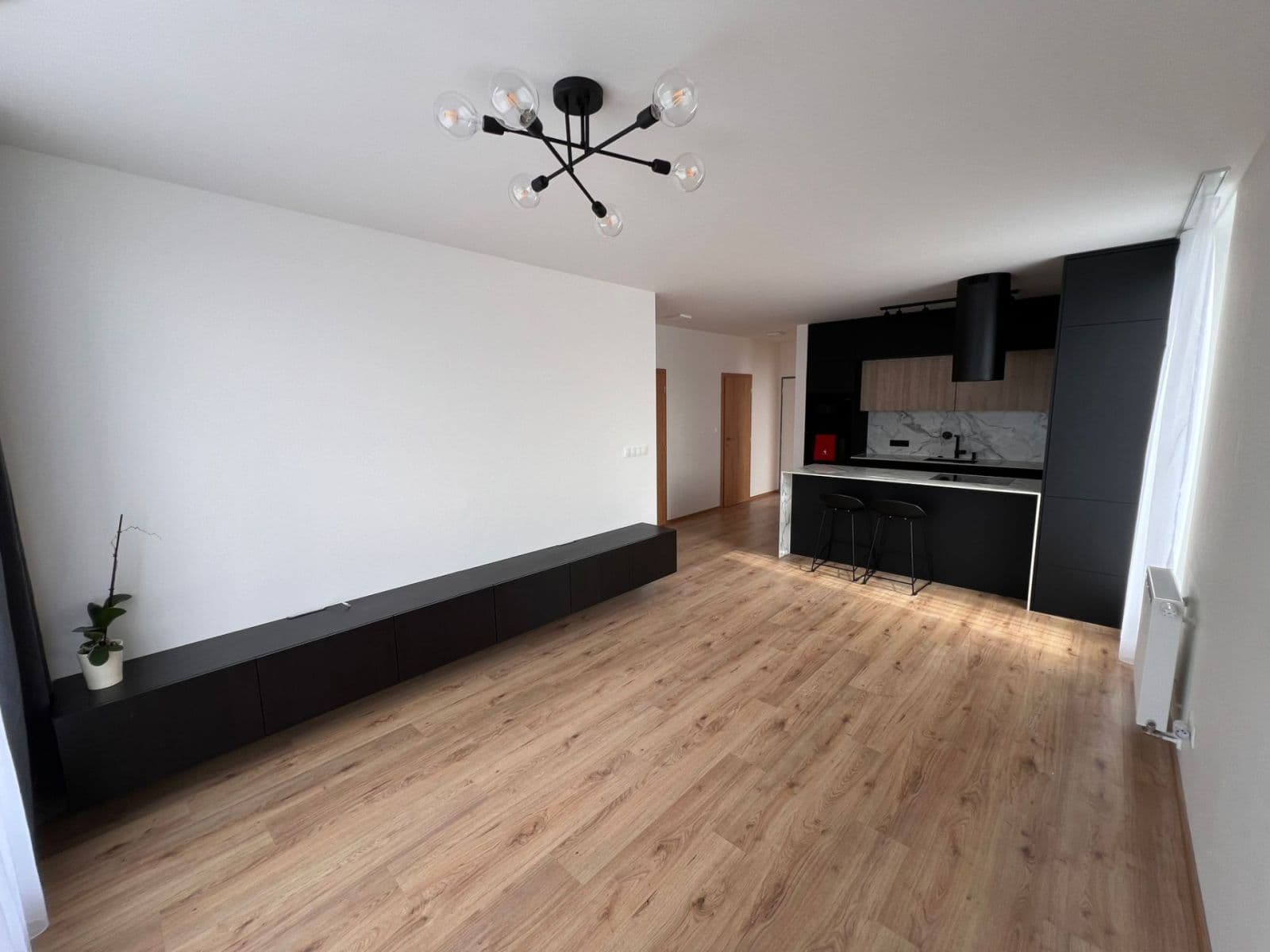 Pronájem bytu 3+kk 64 m², Velvarská, Horoměřice, Středočeský kraj Pronájem bytu 3+kk 64 m², Velvarská, Horoměřice, Středočeský kraj