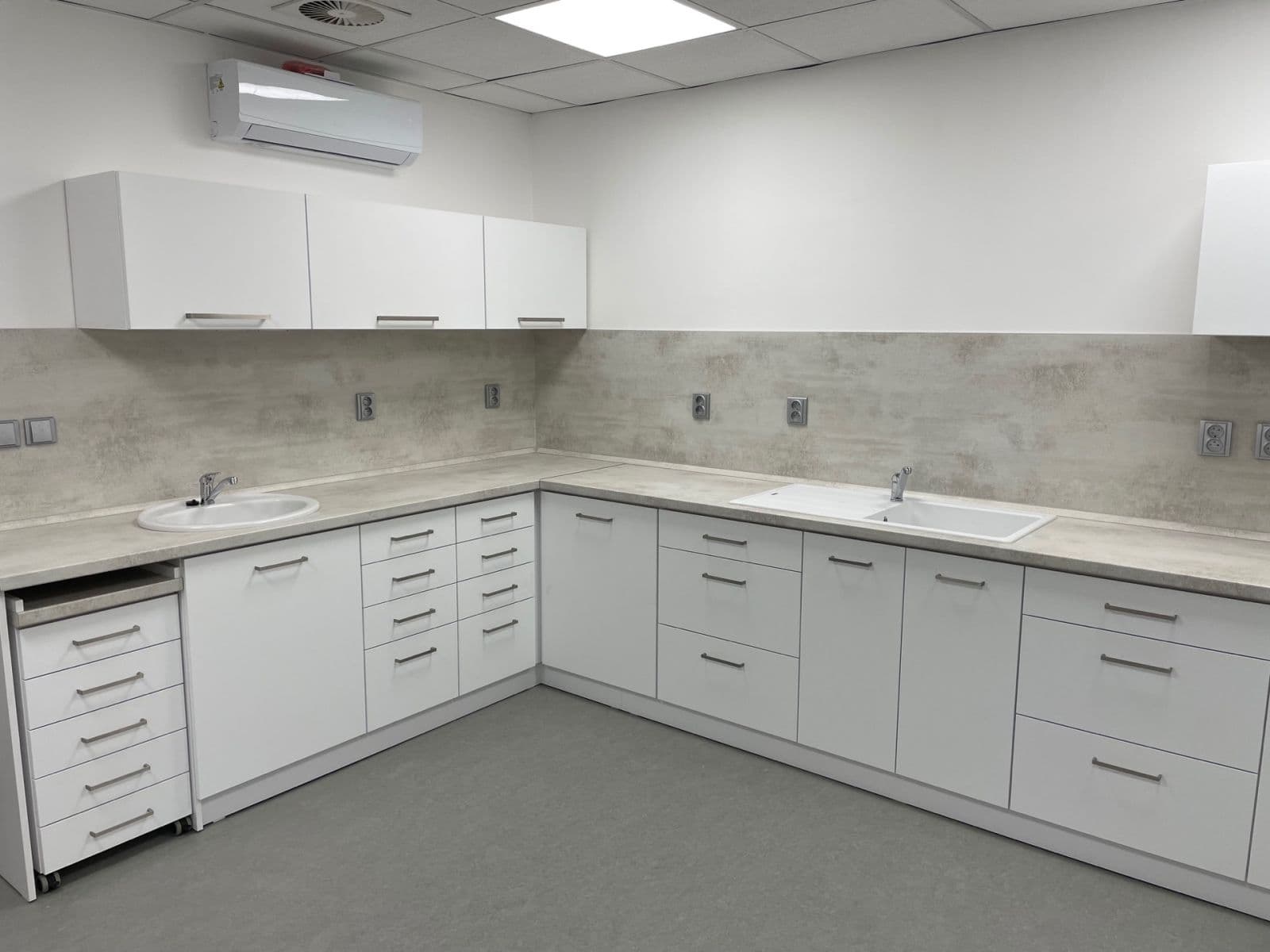 Pronájem nebytového prostoru 50 m², Werichova, Praha, Praha Pronájem nebytového prostoru 50 m², Werichova, Praha, Praha
