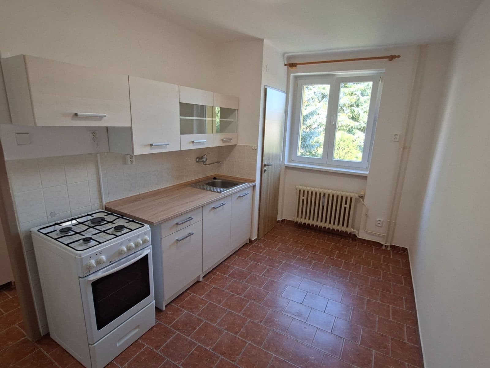 Pronájem bytu 1+1 44 m², Moskevská, Kladno, Středočeský kraj Pronájem bytu 1+1 44 m², Moskevská, Kladno, Středočeský kraj