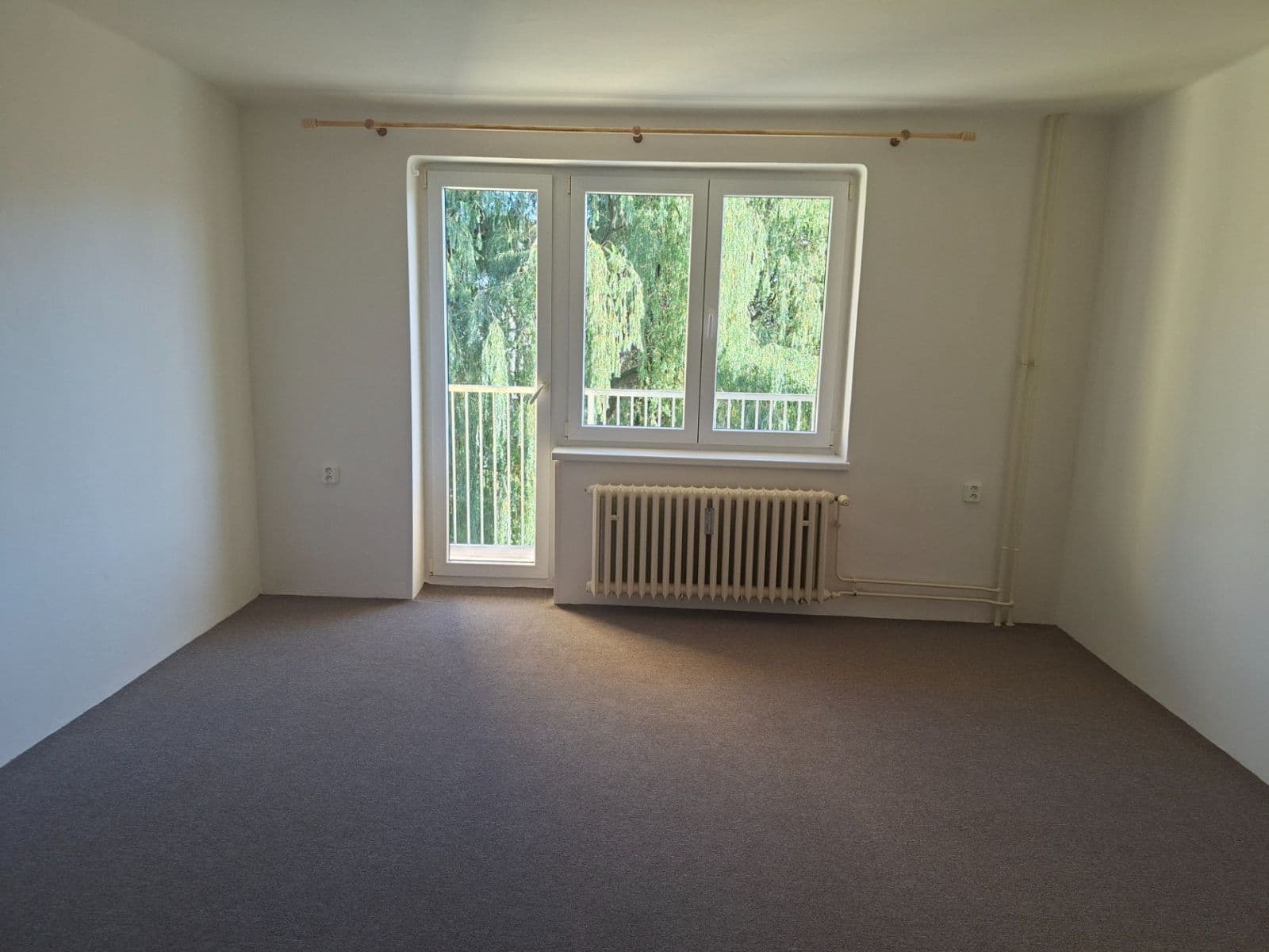 Pronájem bytu 1+1 44 m², Moskevská, Kladno, Středočeský kraj Pronájem bytu 1+1 44 m², Moskevská, Kladno, Středočeský kraj