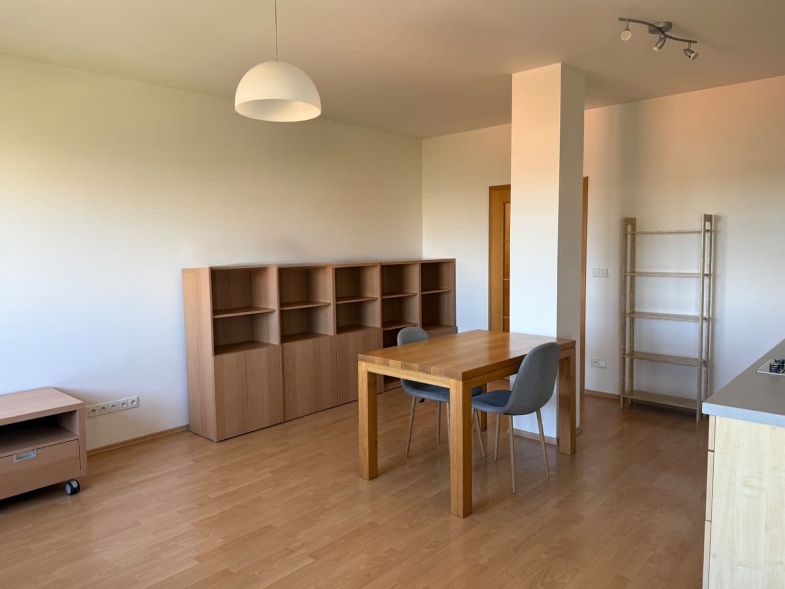 Pronájem bytu 1+kk 41 m², Pod Kapličkou, Praha, Praha Pronájem bytu 1+kk 41 m², Pod Kapličkou, Praha, Praha