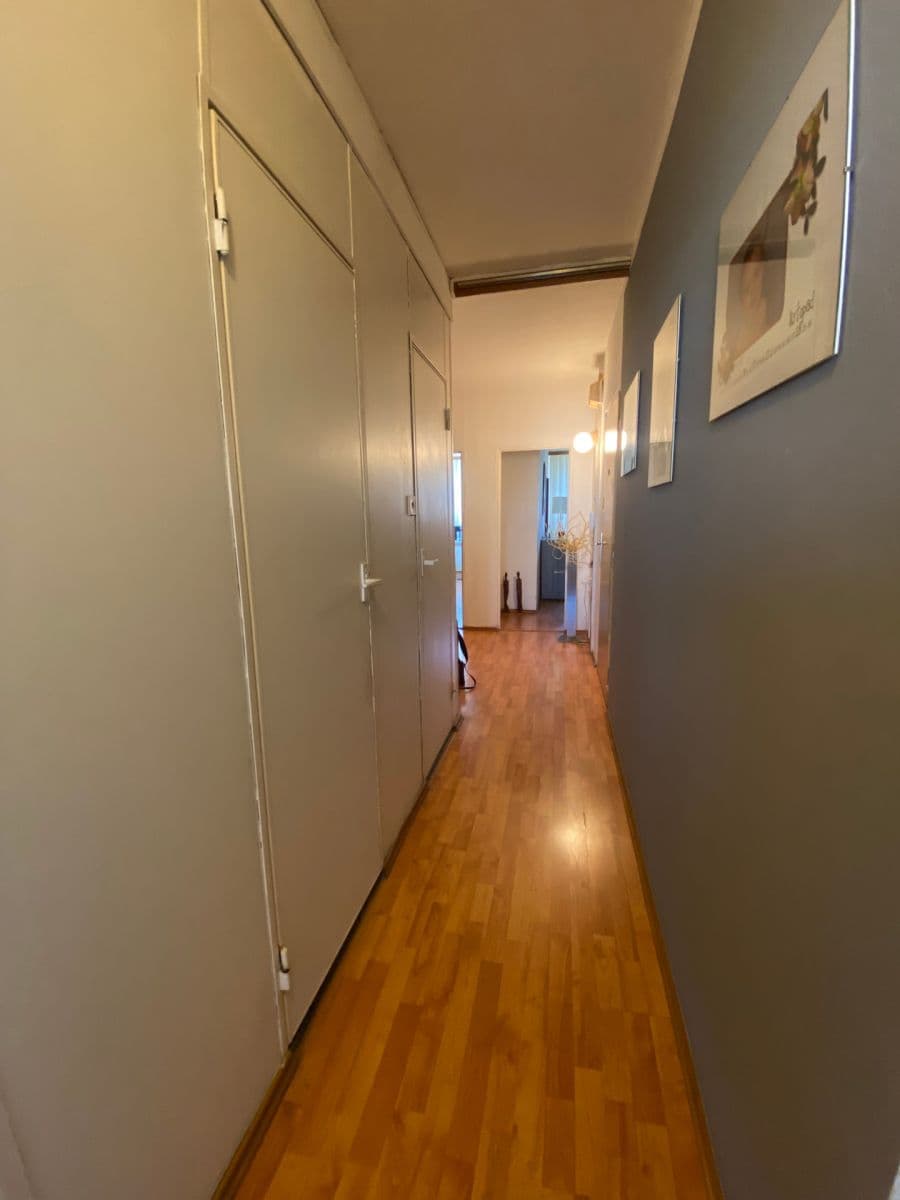 Prodej bytu 3+1 73 m², Kurzova, Praha, Praha Prodej bytu 3+1 73 m², Kurzova, Praha, Praha