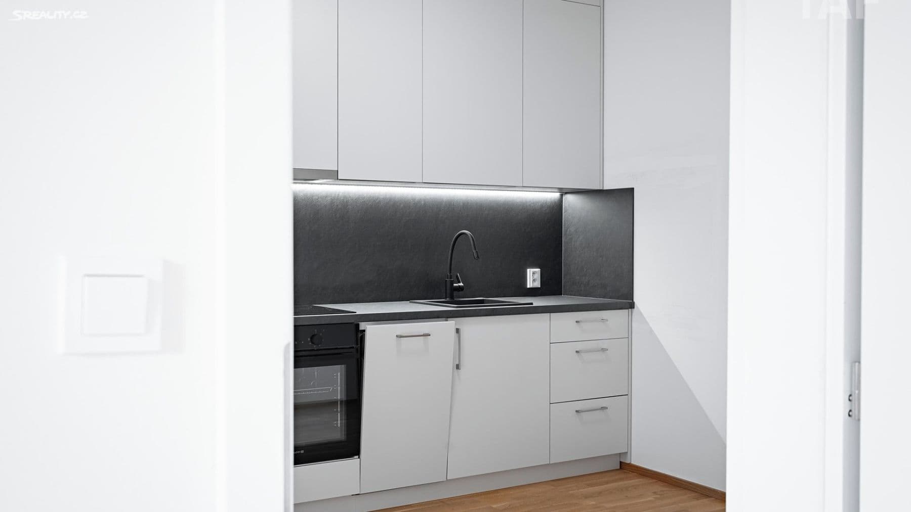 Prodej bytu 2+1 53 m², Milíčova, Praha, Praha Prodej bytu 2+1 53 m², Milíčova, Praha, Praha