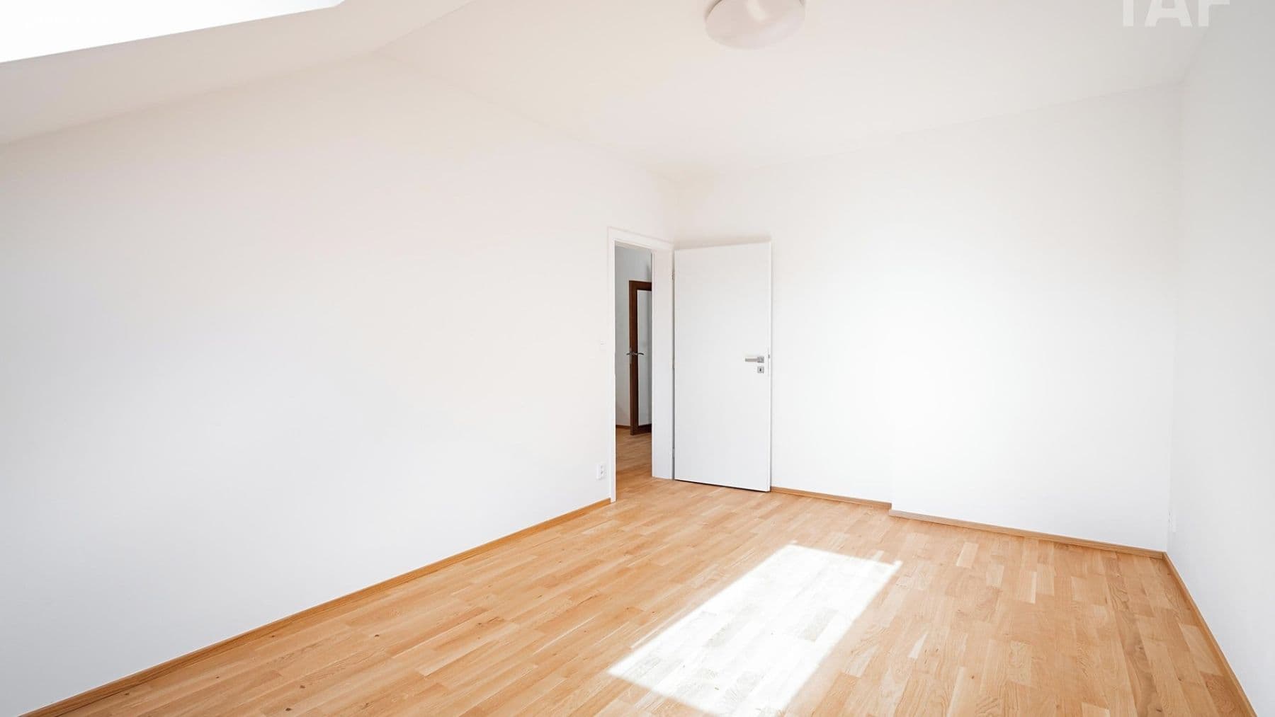 Prodej bytu 2+1 53 m², Milíčova, Praha, Praha Prodej bytu 2+1 53 m², Milíčova, Praha, Praha