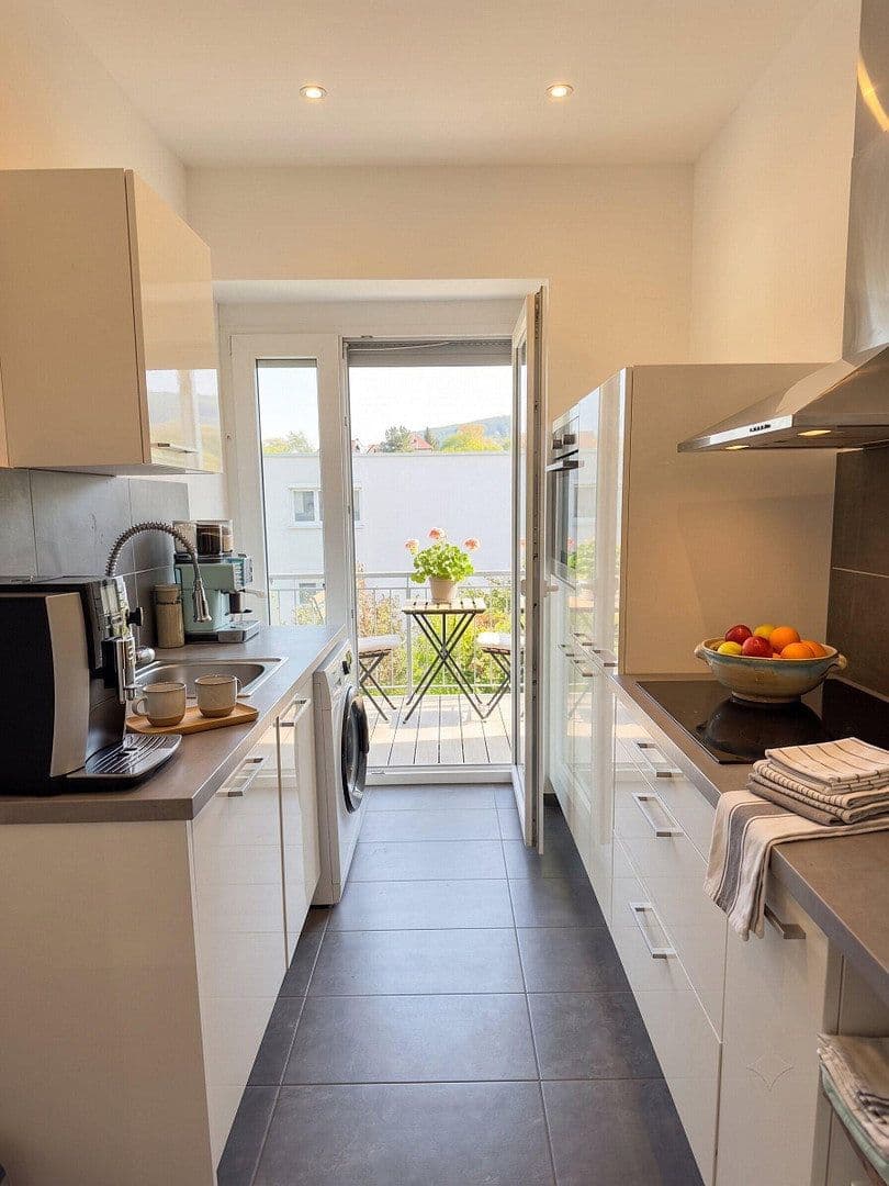 Pronájem bytu 3+1 74 m², Talstraße 34a, Stuttgart, Bádensko-Württembersko Pronájem bytu 3+1 74 m², Talstraße 34a, Stuttgart, Bádensko-Württembersko