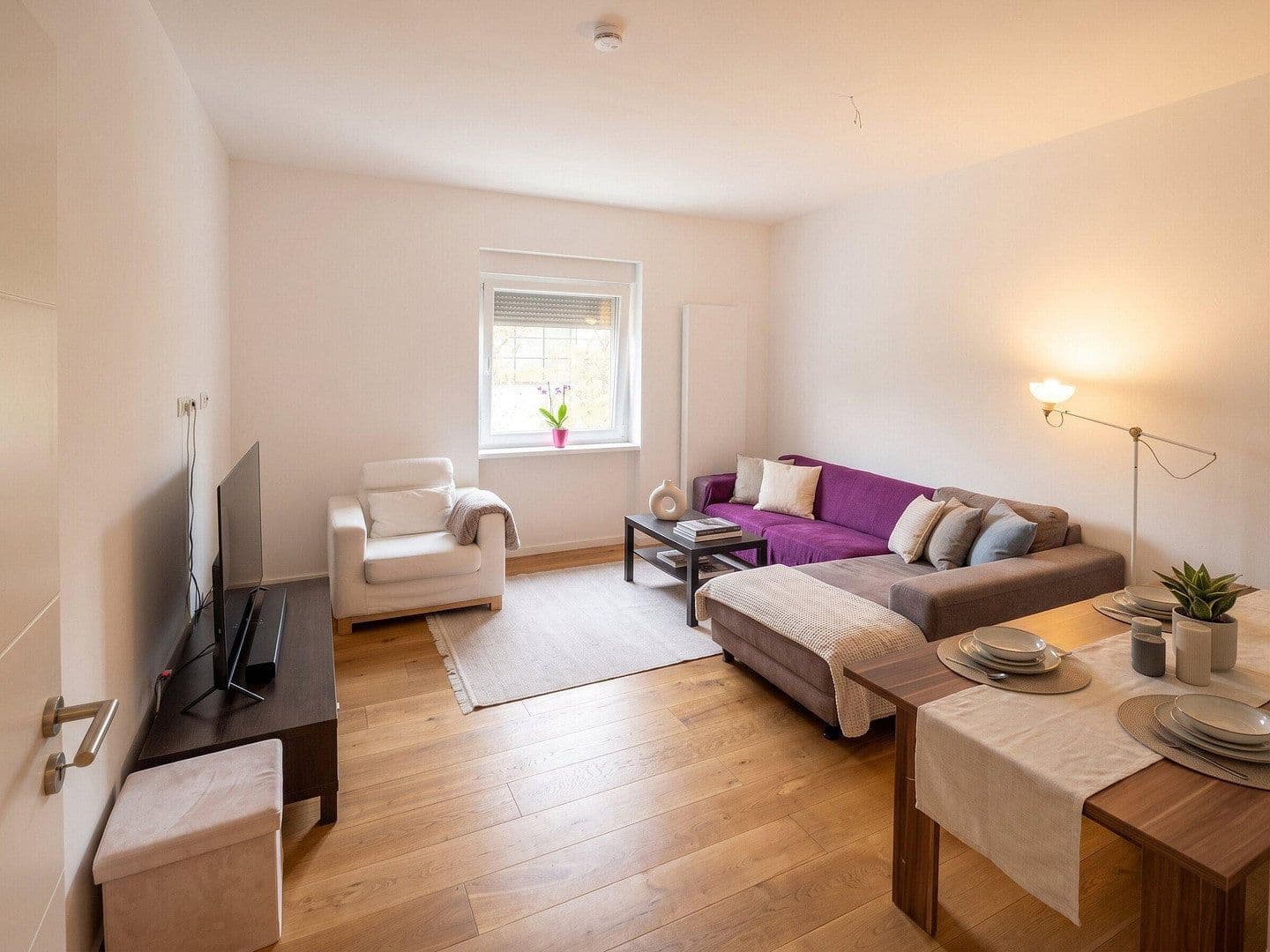 Pronájem bytu 3+1 74 m², Talstraße 34a, Stuttgart, Bádensko-Württembersko Pronájem bytu 3+1 74 m², Talstraße 34a, Stuttgart, Bádensko-Württembersko