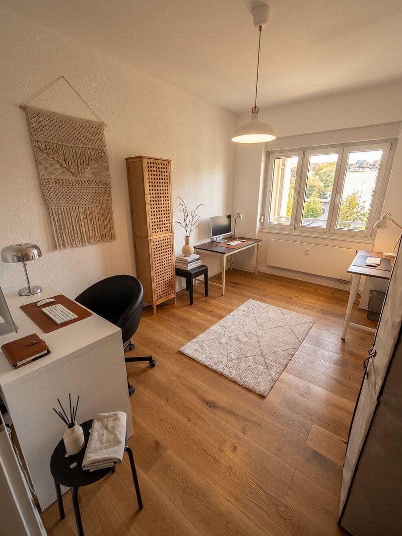 Pronájem bytu 3+1 74 m², Talstraße 34a, Stuttgart, Bádensko-Württembersko Pronájem bytu 3+1 74 m², Talstraße 34a, Stuttgart, Bádensko-Württembersko