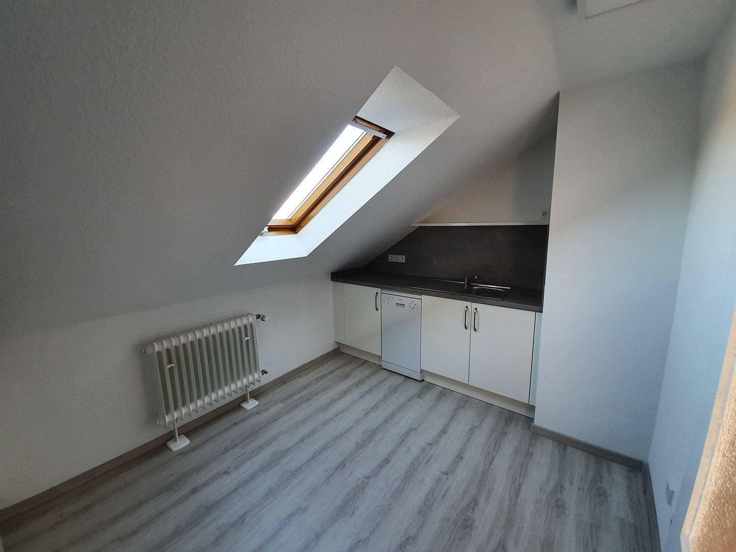 Pronájem bytu 3+1 90 m², Großenseebach, Bavorsko Pronájem bytu 3+1 90 m², Großenseebach, Bavorsko