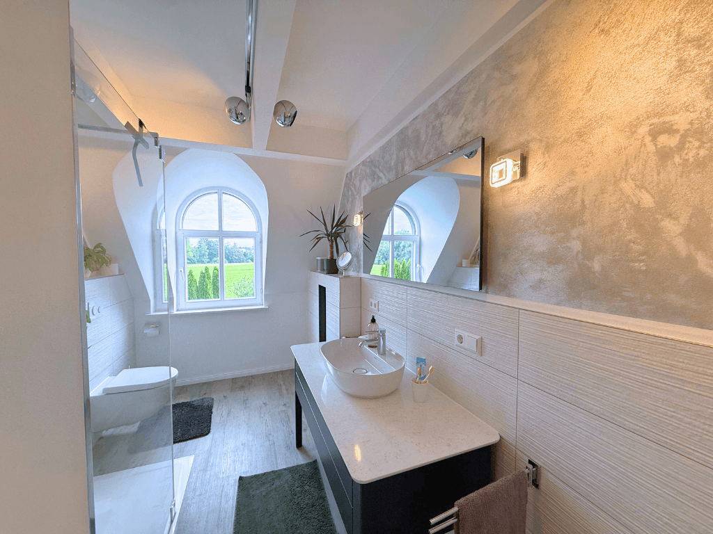 Prodej domu 400 m², pozemek 1.684 m², Bienenbüttel, Dolní Sasko Prodej domu 400 m², pozemek 1.684 m², Bienenbüttel, Dolní Sasko