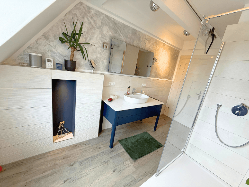 Prodej domu 400 m², pozemek 1.684 m², Bienenbüttel, Dolní Sasko Prodej domu 400 m², pozemek 1.684 m², Bienenbüttel, Dolní Sasko