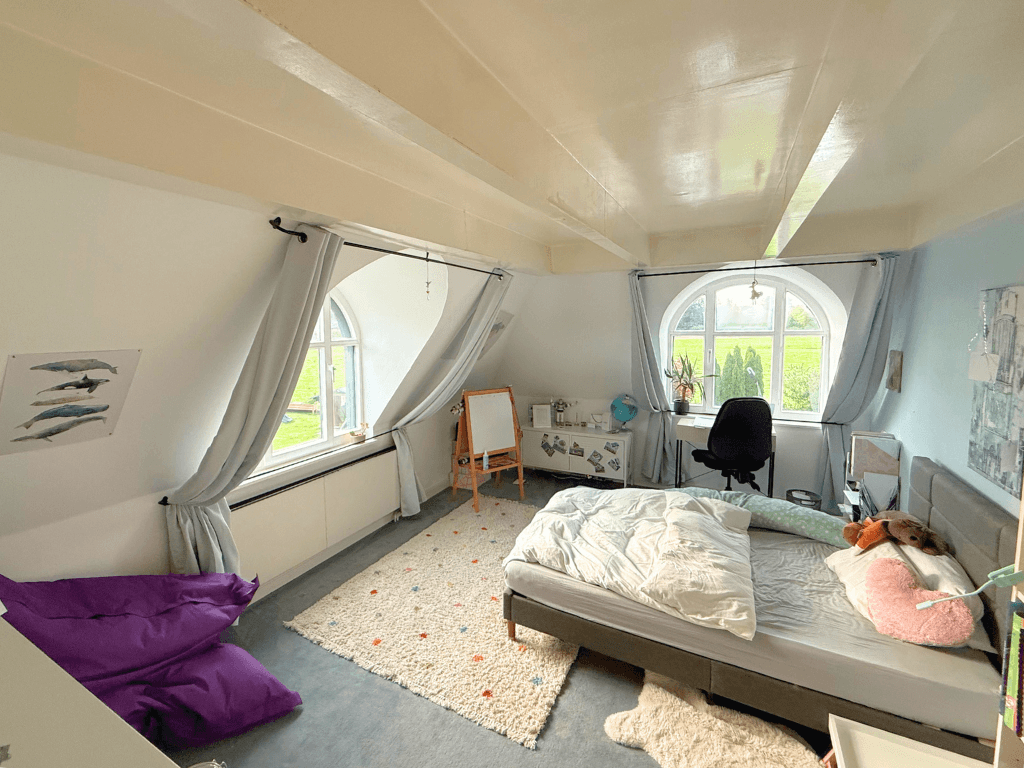 Prodej domu 400 m², pozemek 1.684 m², Bienenbüttel, Dolní Sasko Prodej domu 400 m², pozemek 1.684 m², Bienenbüttel, Dolní Sasko