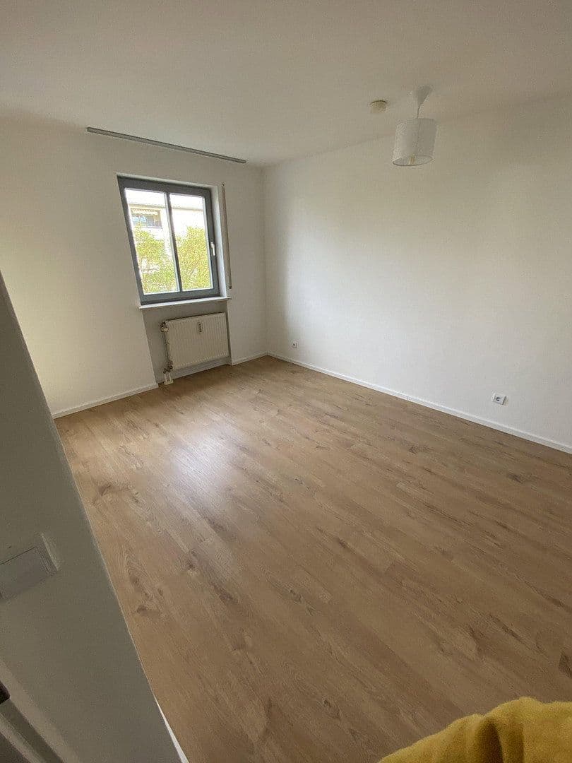 Prodej bytu 2+1 56 m², Cusanusstr. 36, Ingolstadt, Bavorsko Prodej bytu 2+1 56 m², Cusanusstr. 36, Ingolstadt, Bavorsko