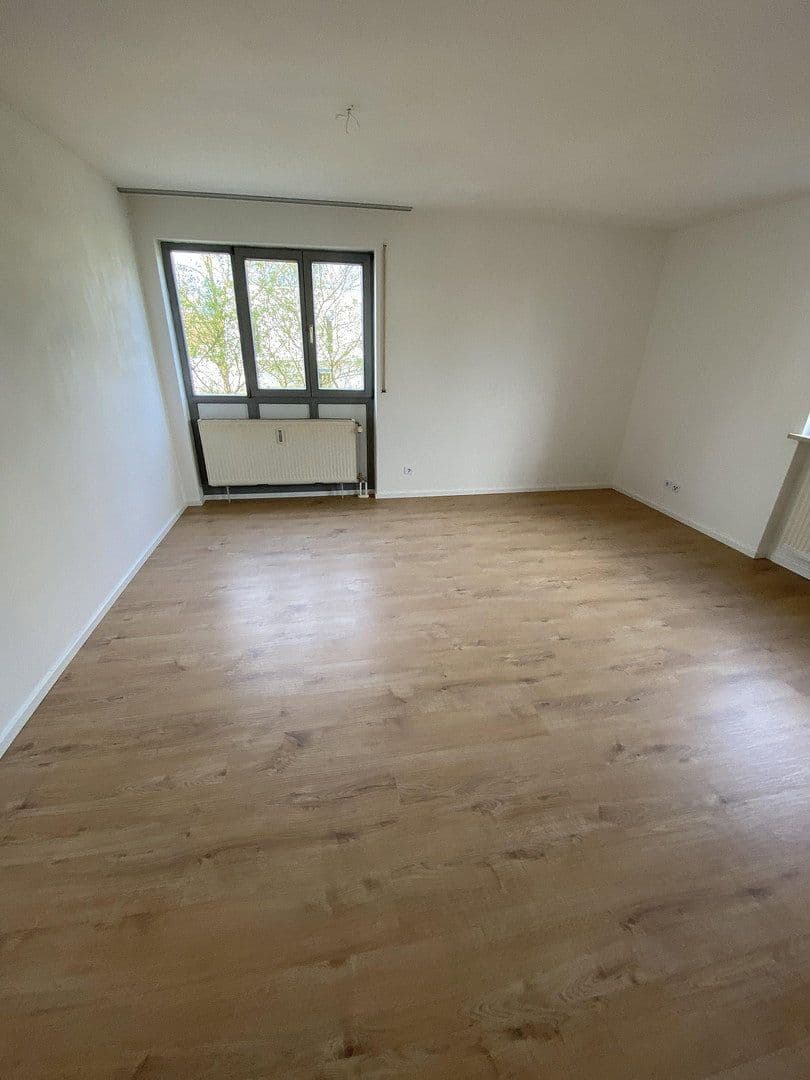 Prodej bytu 2+1 56 m², Cusanusstr. 36, Ingolstadt, Bavorsko Prodej bytu 2+1 56 m², Cusanusstr. 36, Ingolstadt, Bavorsko