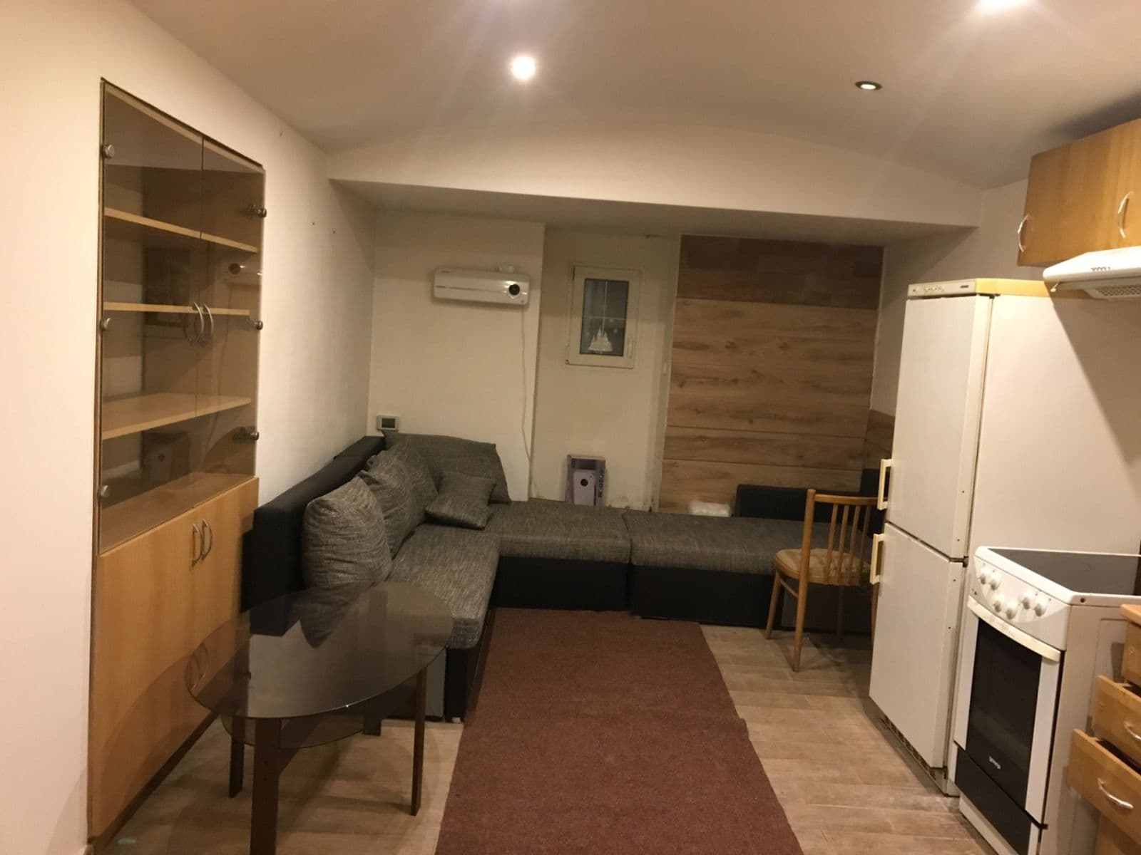 Pronájem bytu 2+kk 43 m², Kolínská, Praha, Praha Pronájem bytu 2+kk 43 m², Kolínská, Praha, Praha