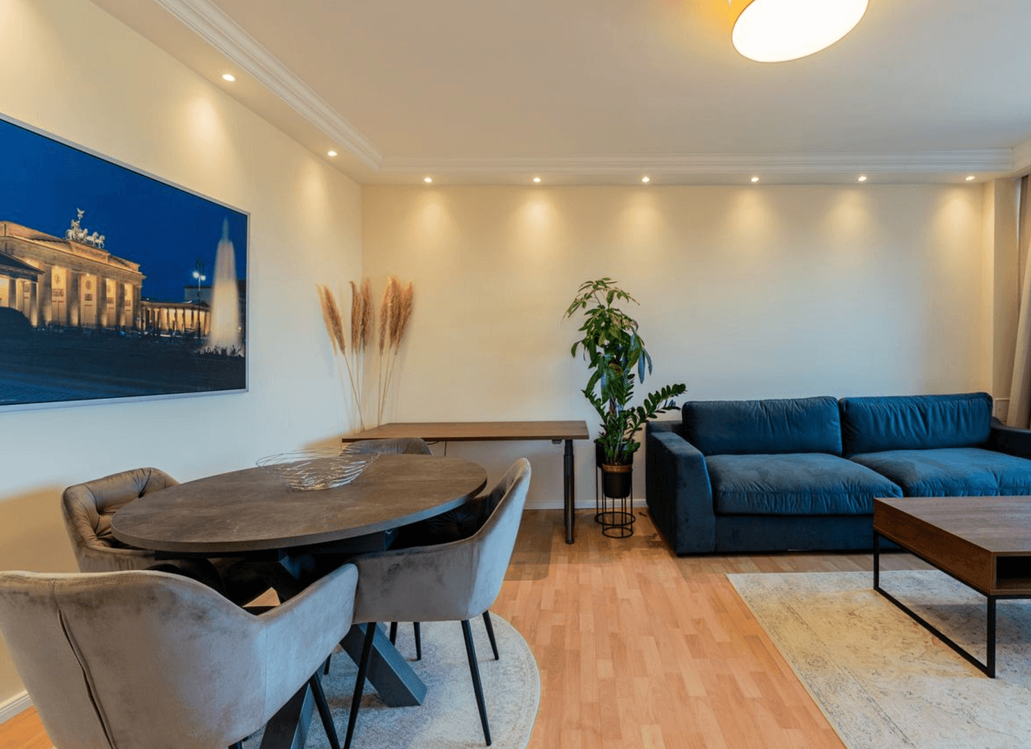 Prodej bytu 2+1 61 m², Berlin, Berlín Prodej bytu 2+1 61 m², Berlin, Berlín