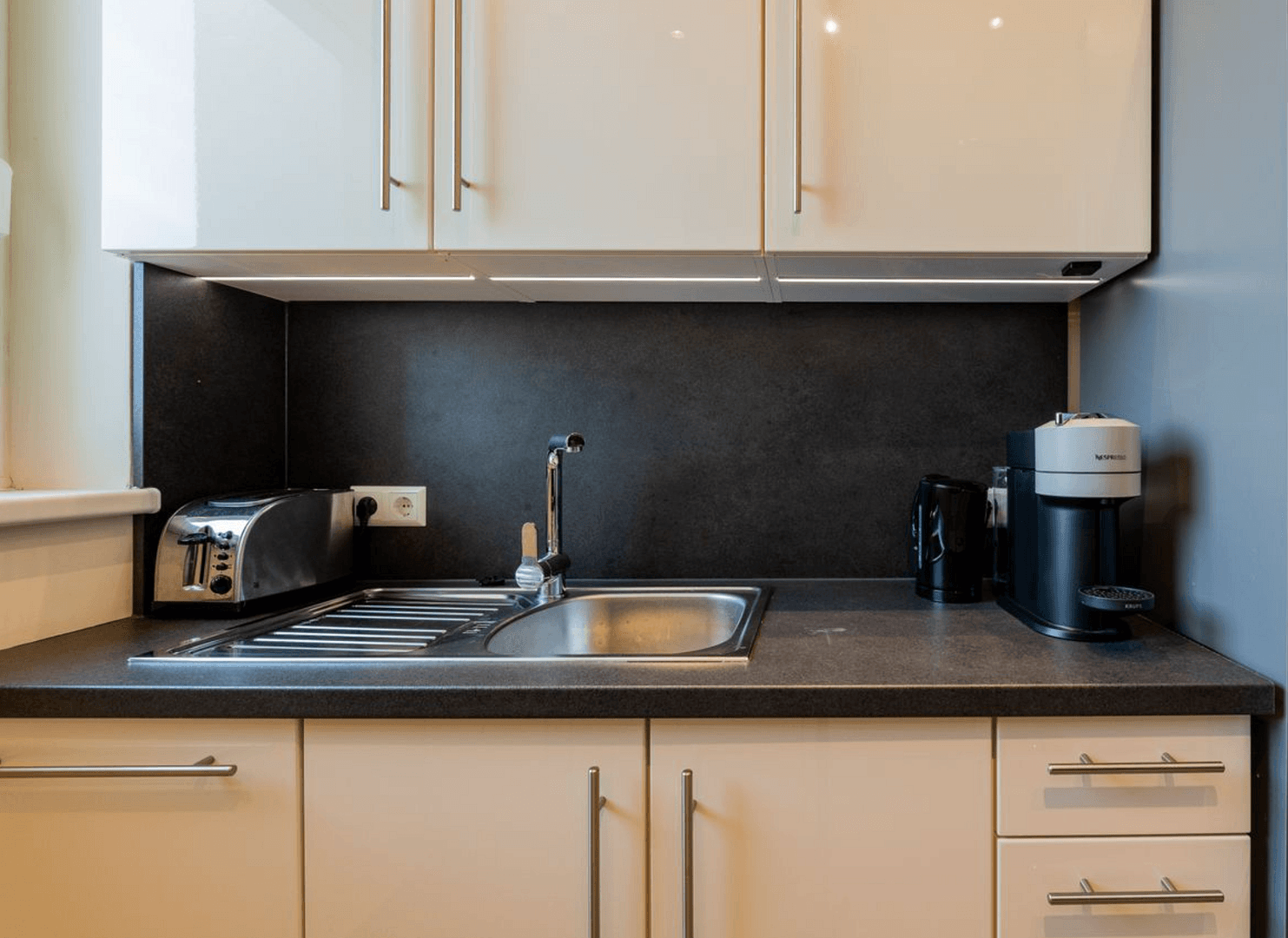 Prodej bytu 2+1 61 m², Berlin, Berlín Prodej bytu 2+1 61 m², Berlin, Berlín
