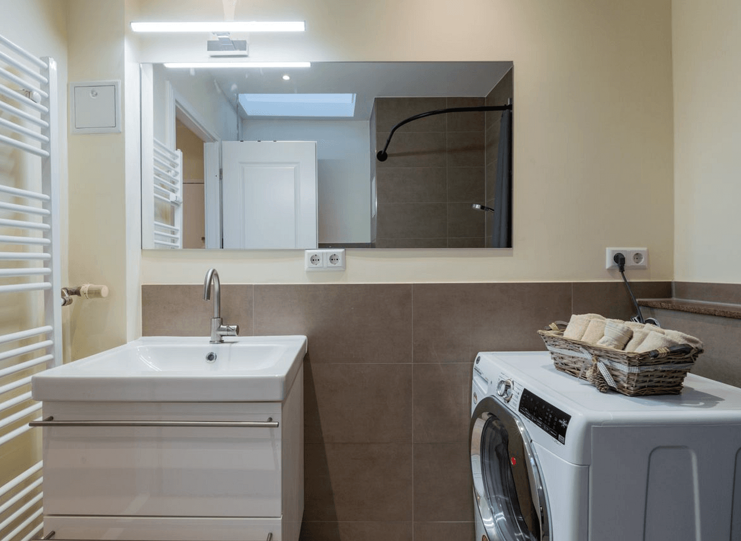 Prodej bytu 2+1 61 m², Berlin, Berlín Prodej bytu 2+1 61 m², Berlin, Berlín