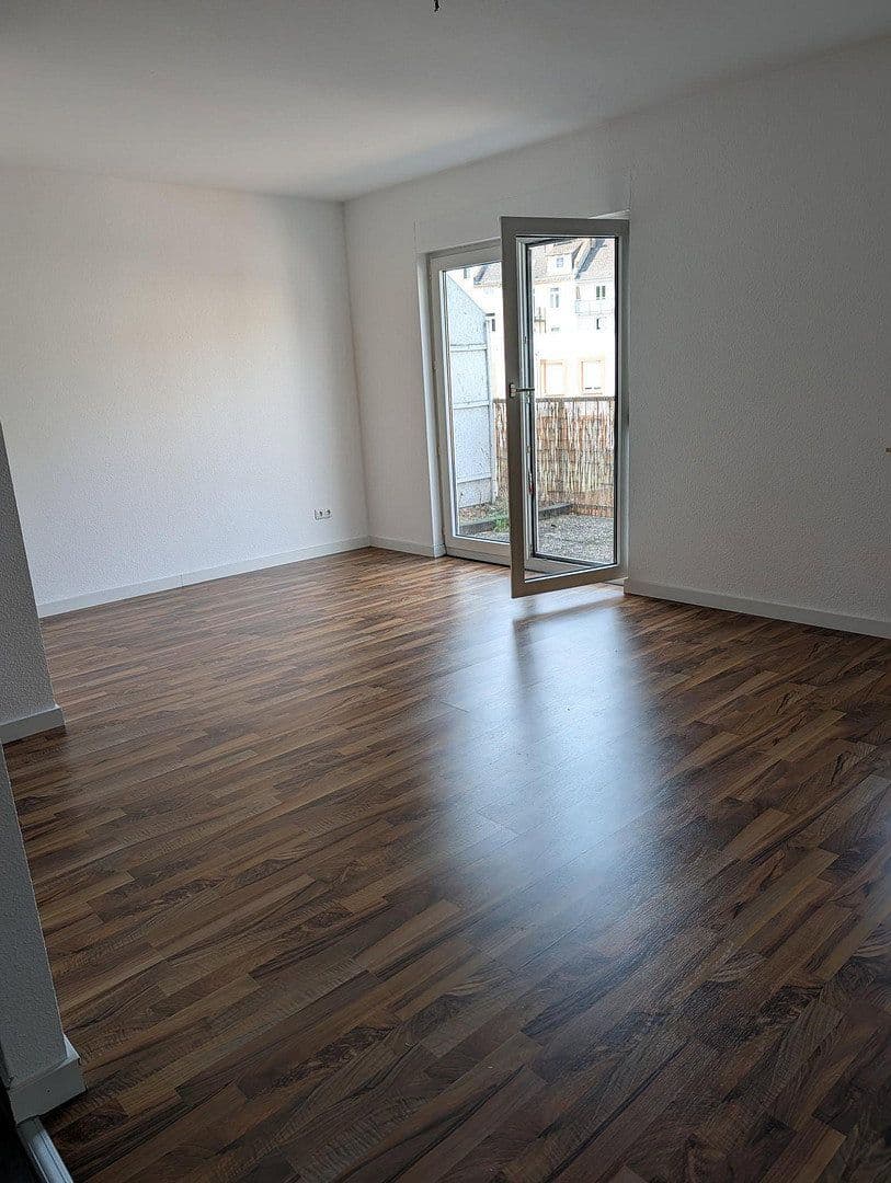 Pronájem bytu 2+1 55 m², Goethestraße 17 A, Offenbach am Main, Hessen Pronájem bytu 2+1 55 m², Goethestraße 17 A, Offenbach am Main, Hessen