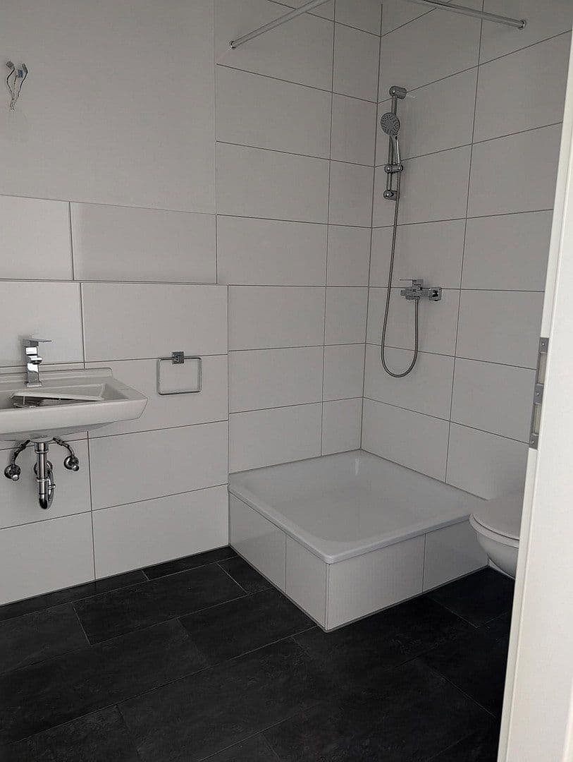 Pronájem bytu 2+1 55 m², Goethestraße 17 A, Offenbach am Main, Hessen Pronájem bytu 2+1 55 m², Goethestraße 17 A, Offenbach am Main, Hessen