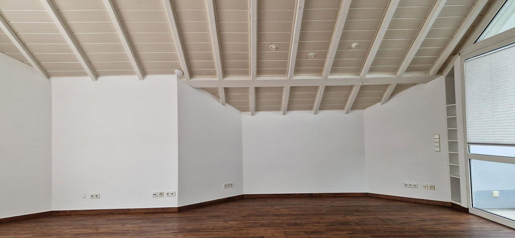 Pronájem bytu 4+1 113 m², Kastellaun, Porýní-Falc Pronájem bytu 4+1 113 m², Kastellaun, Porýní-Falc