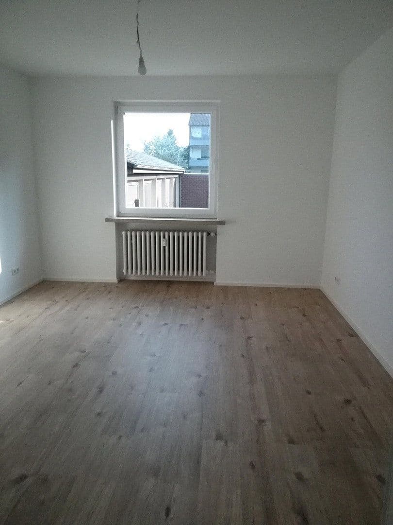 Pronájem bytu 3+1 70 m², Giesen, Dolní Sasko Pronájem bytu 3+1 70 m², Giesen, Dolní Sasko