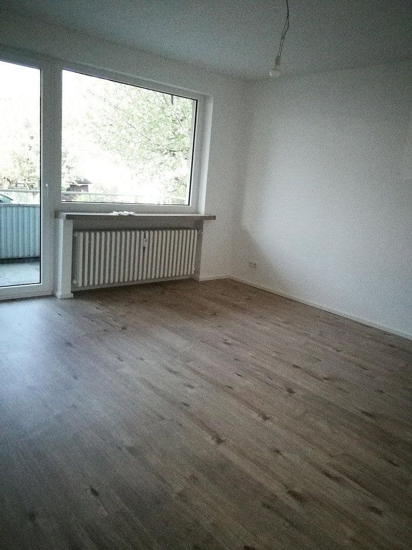 Pronájem bytu 3+1 70 m², Giesen, Dolní Sasko Pronájem bytu 3+1 70 m², Giesen, Dolní Sasko