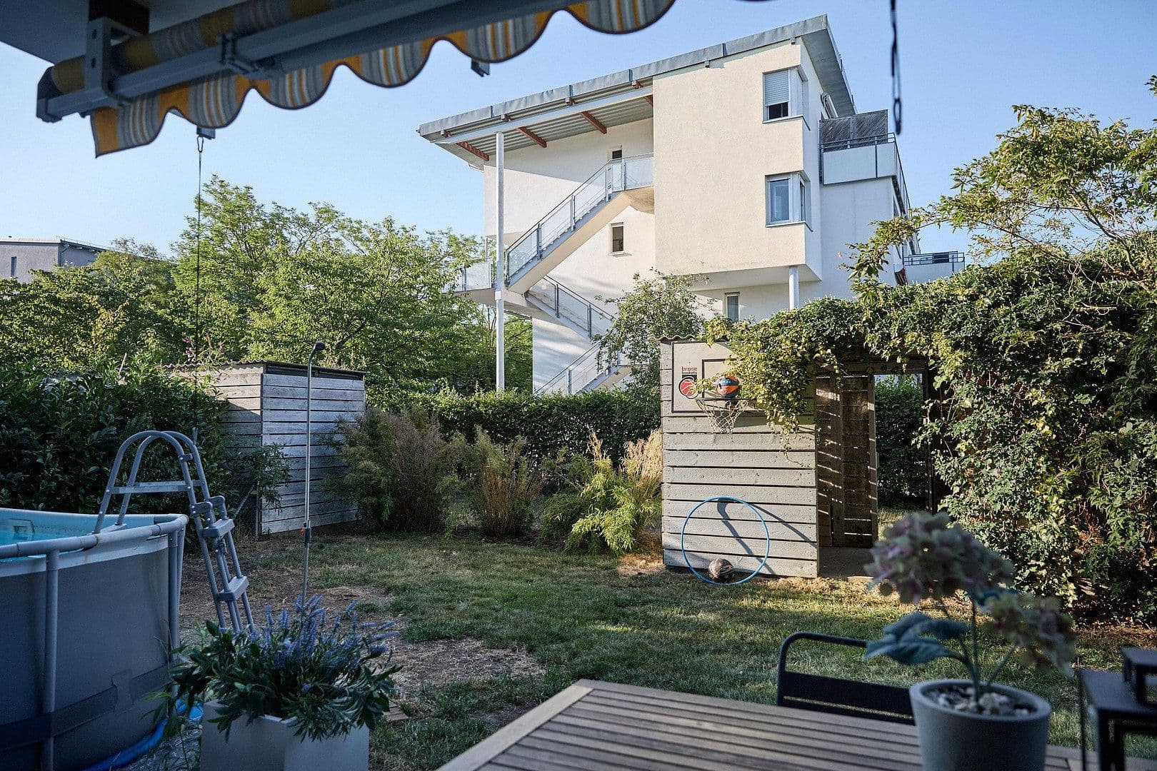 Prodej bytu 4+1 125 m², Luise-Kiesselbach-Str. 60, Erlangen, Bavorsko Prodej bytu 4+1 125 m², Luise-Kiesselbach-Str. 60, Erlangen, Bavorsko